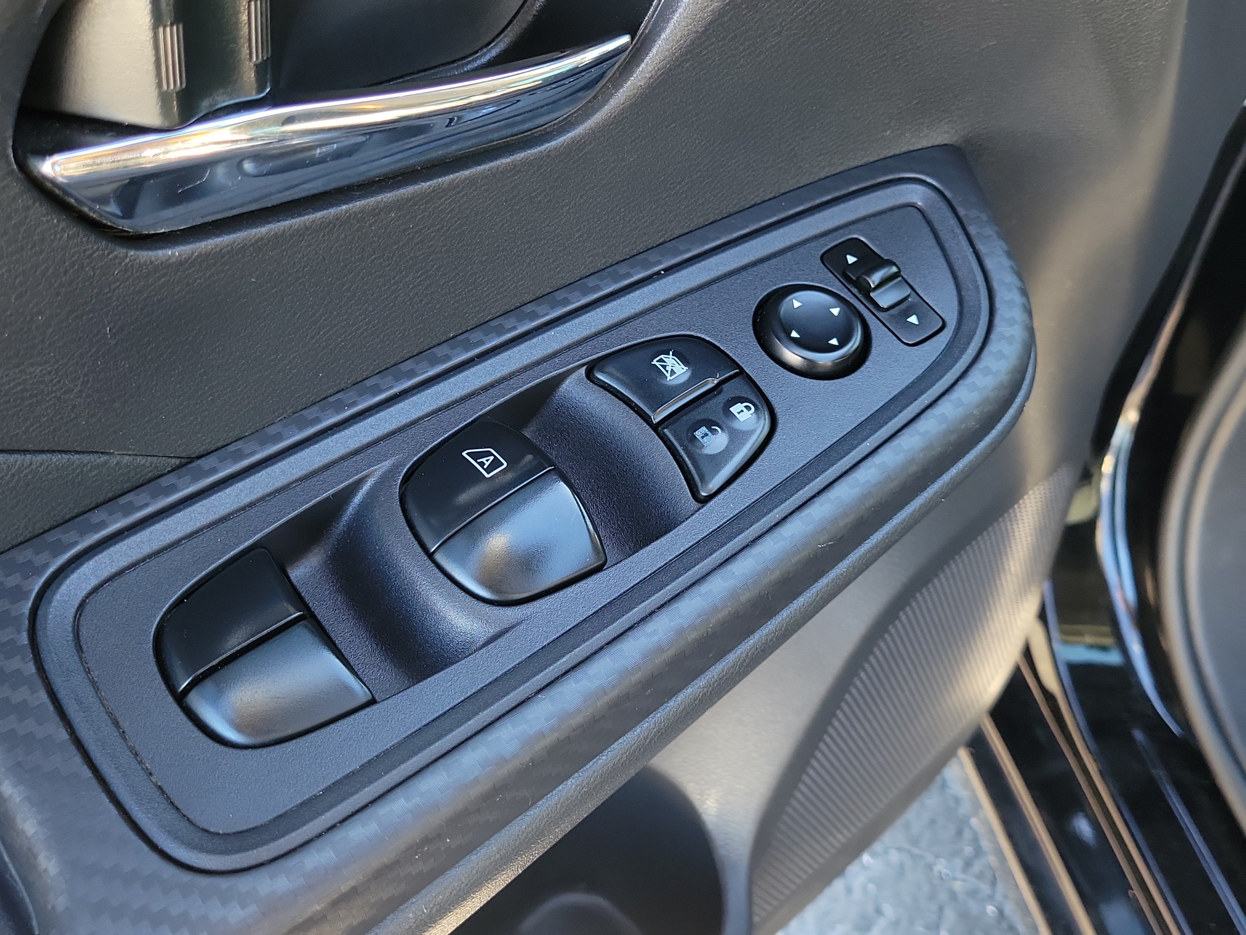 2023 Nissan Versa SV