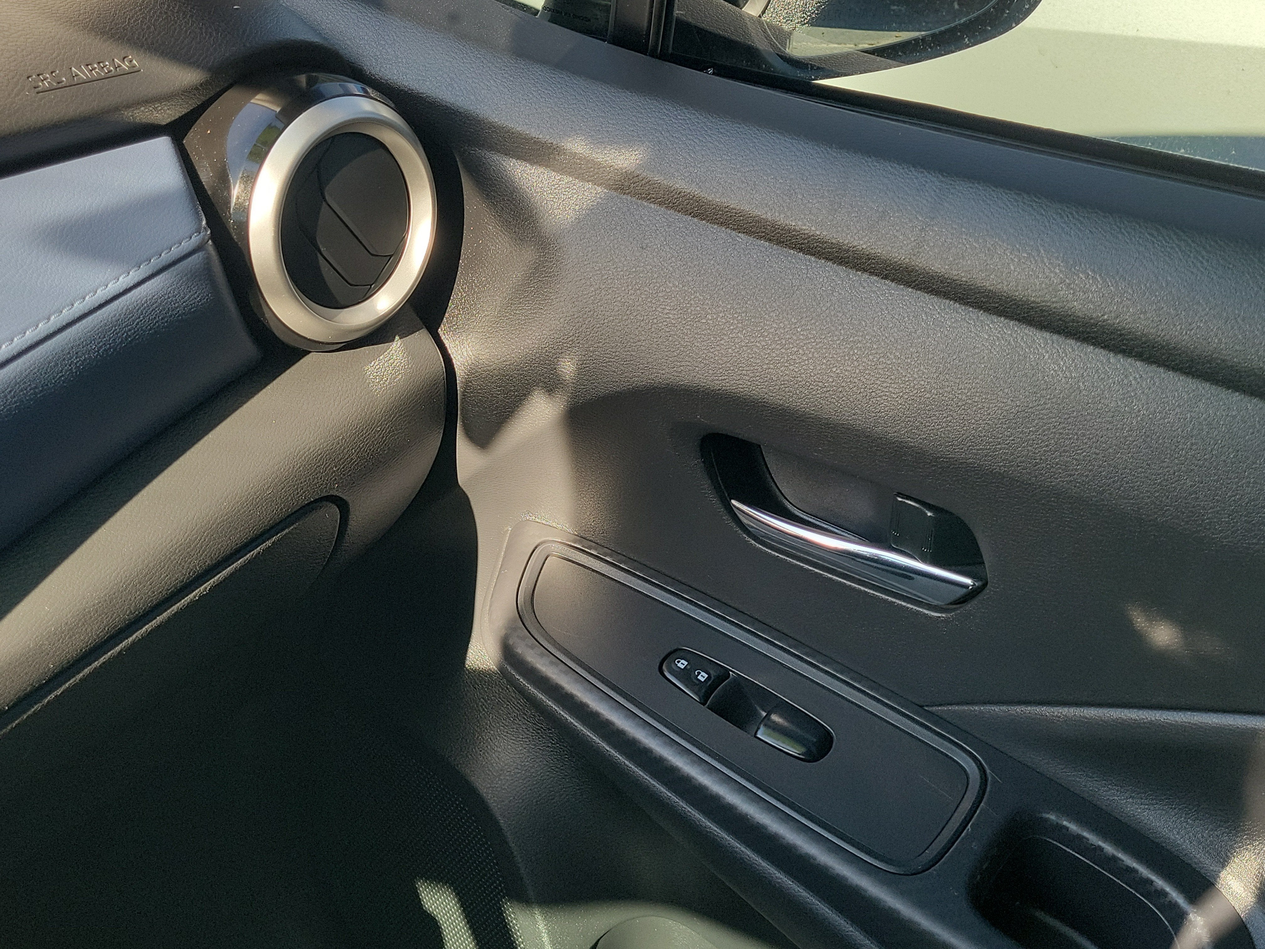 2023 Nissan Versa SV