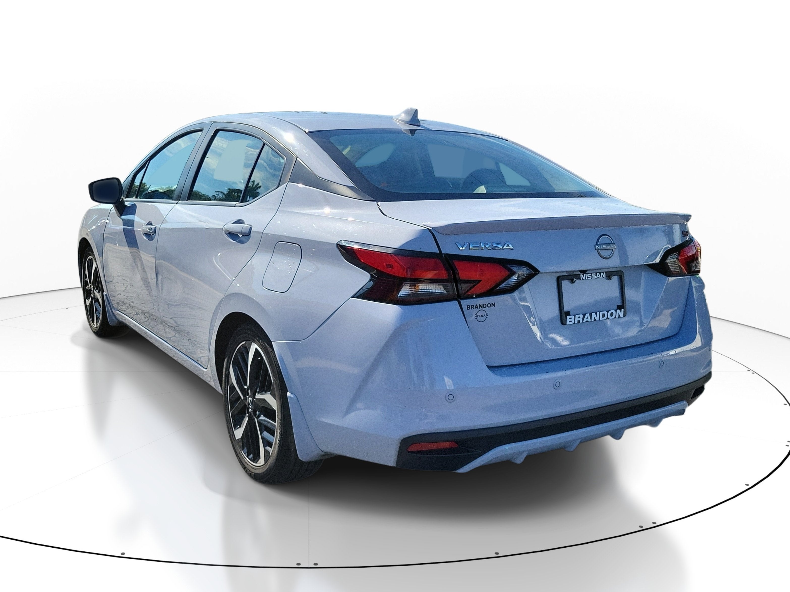 2024 Nissan Versa SR