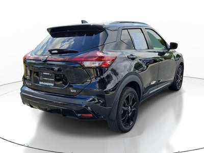 2022 Nissan Kicks SR