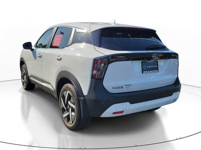 2025 Nissan Kicks SV