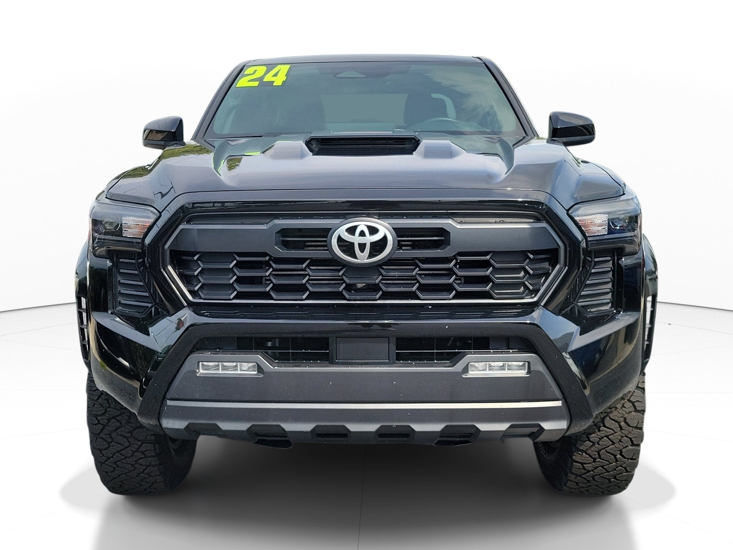 2024 Toyota Tacoma 4WD TRD Sport Hybrid