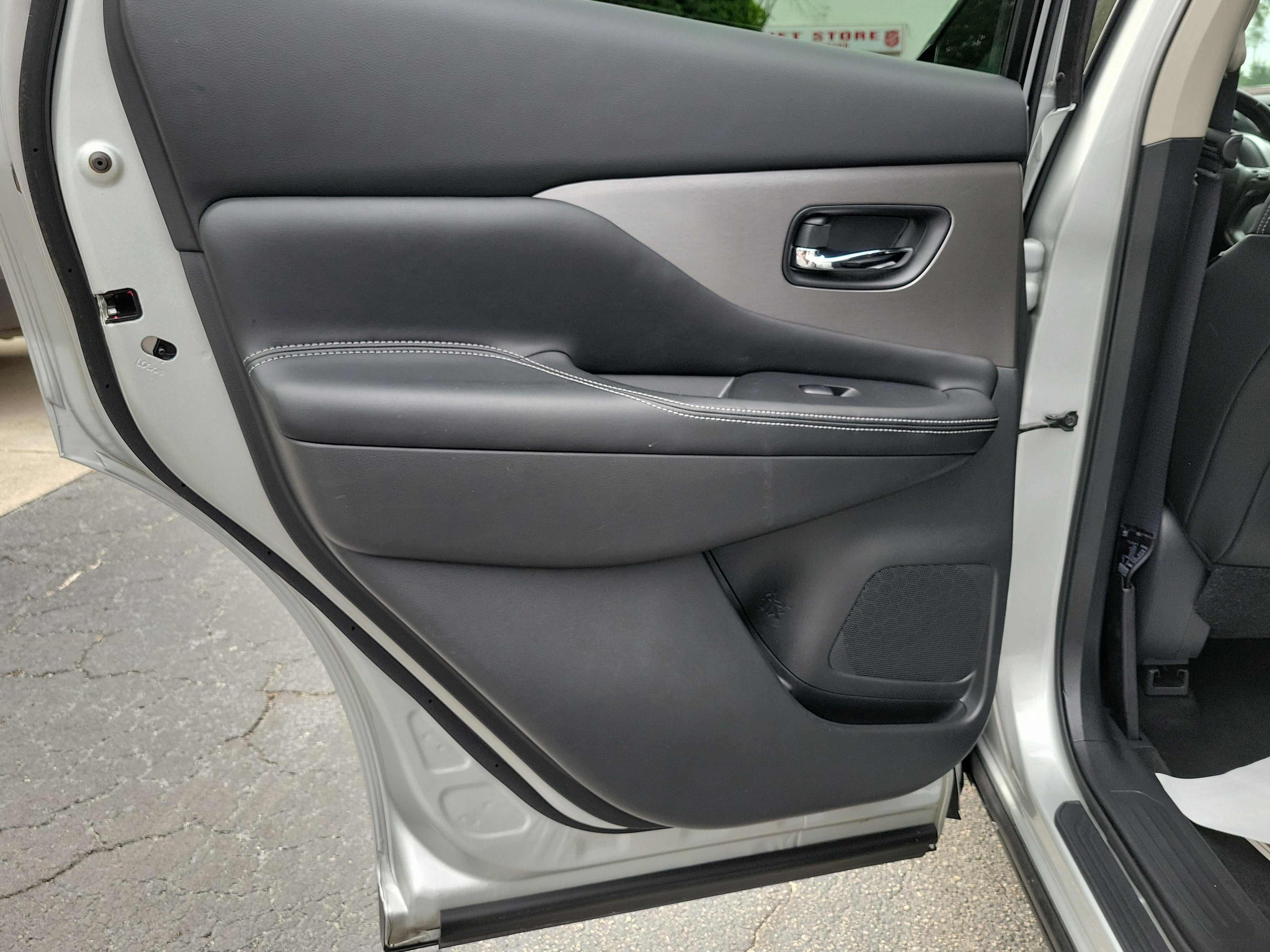 2023 Nissan Murano SV
