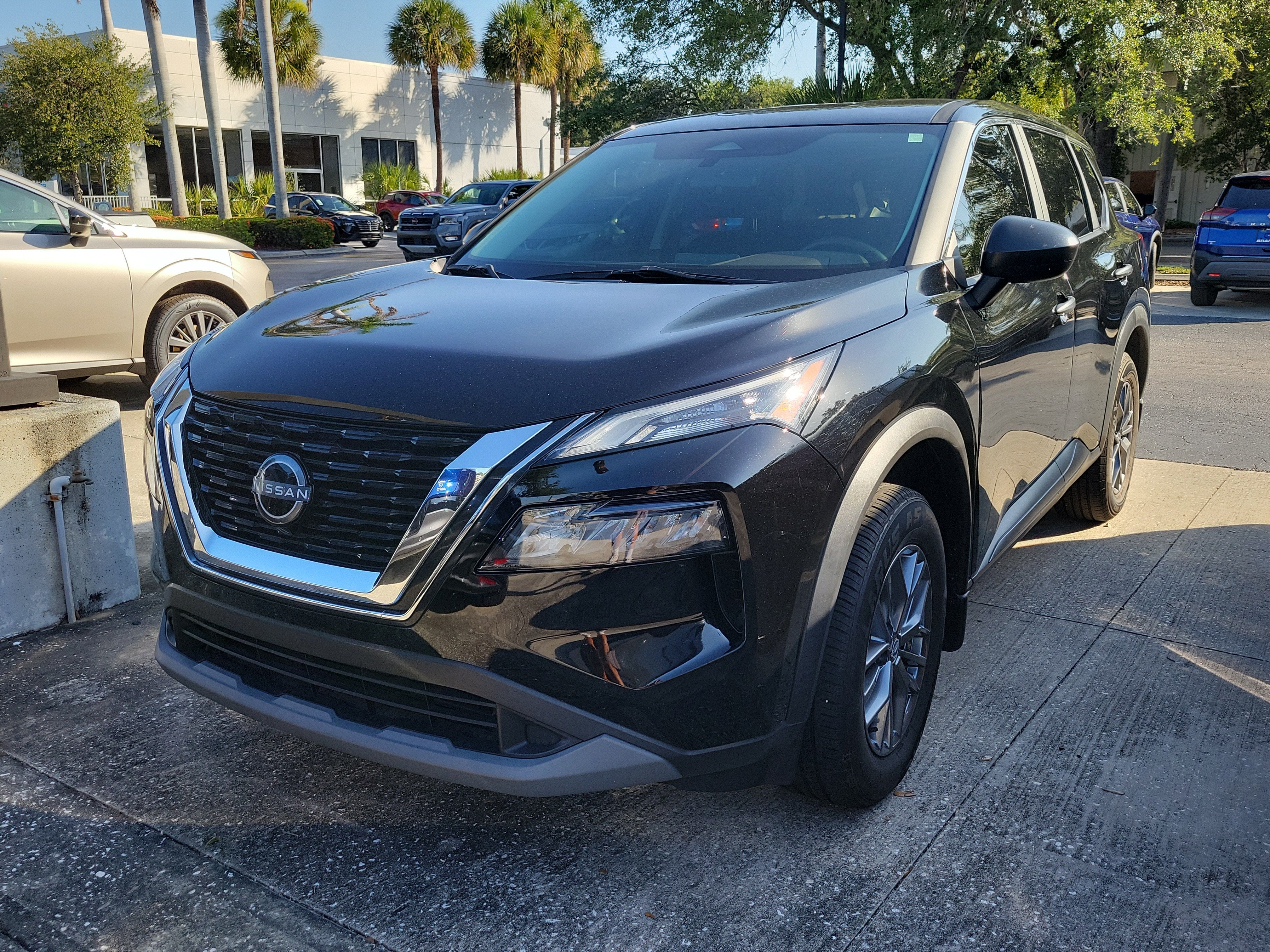 2023 Nissan Rogue S