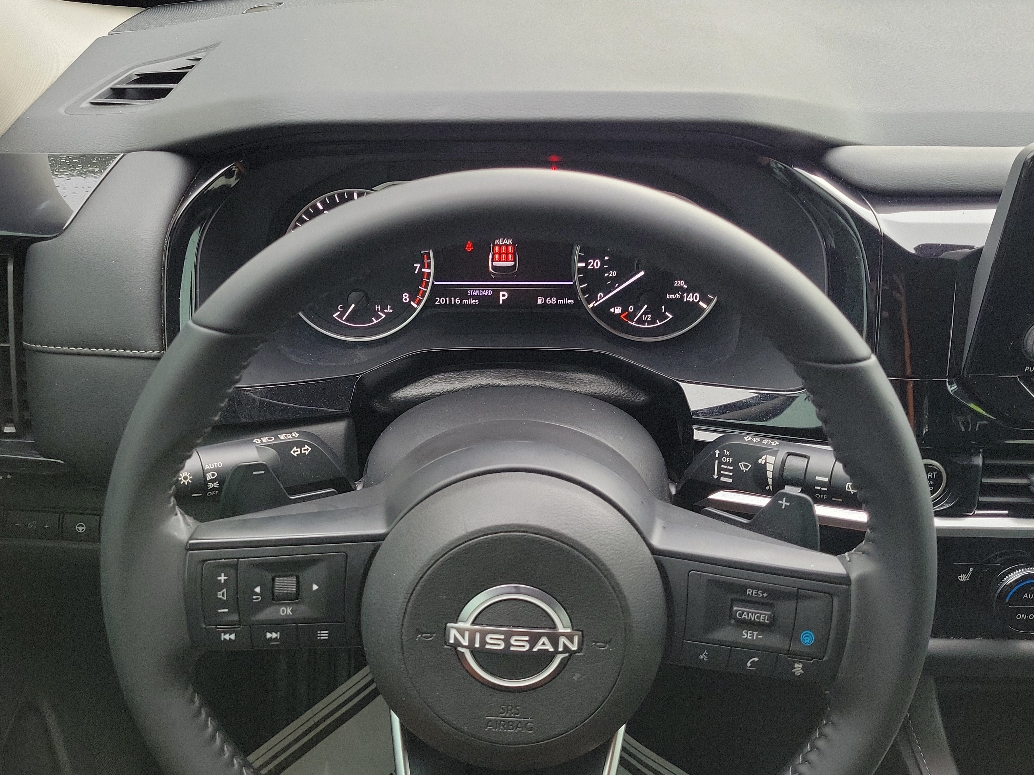2024 Nissan Pathfinder SV