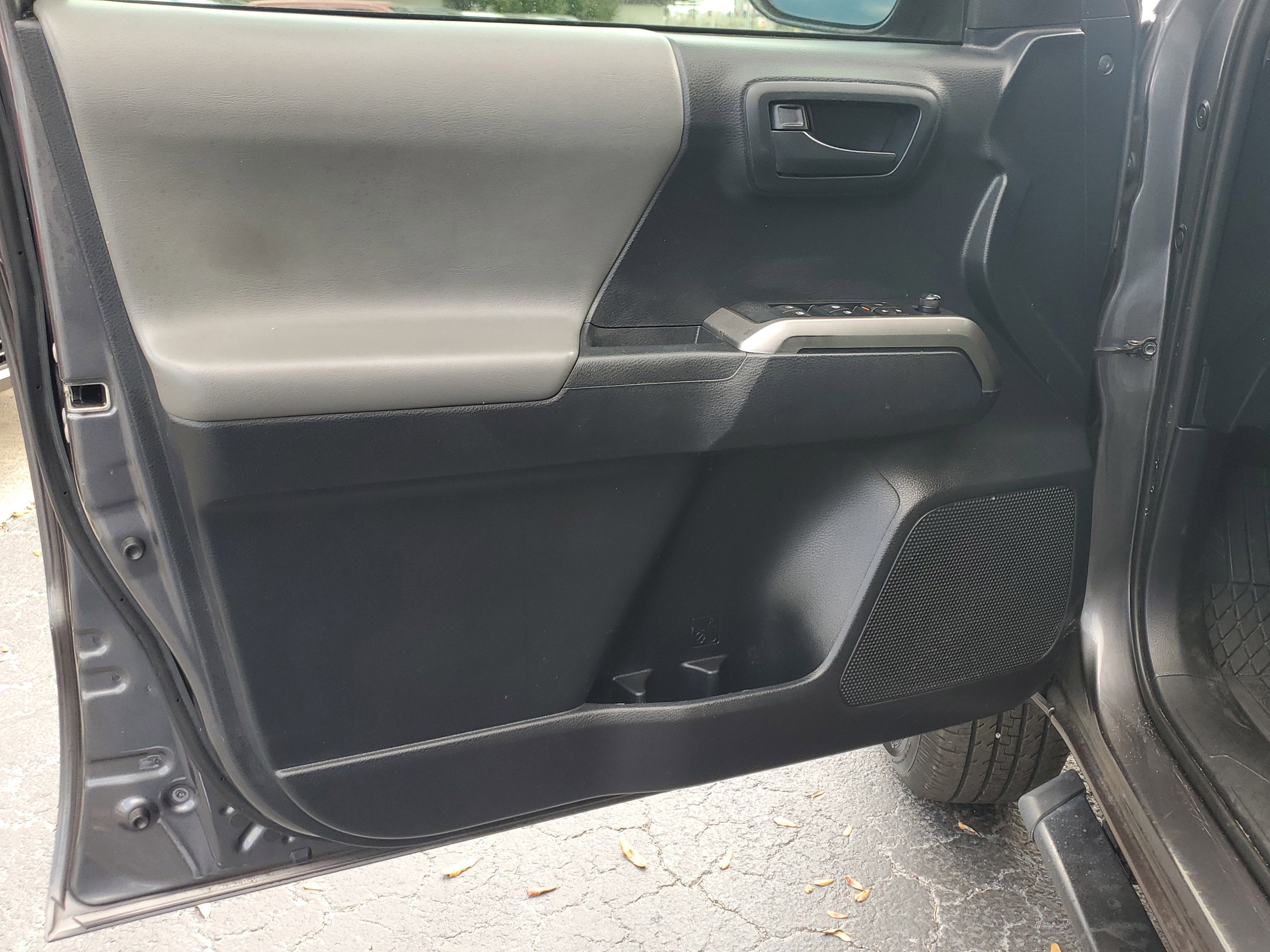 2019 Toyota Tacoma 2WD SR5