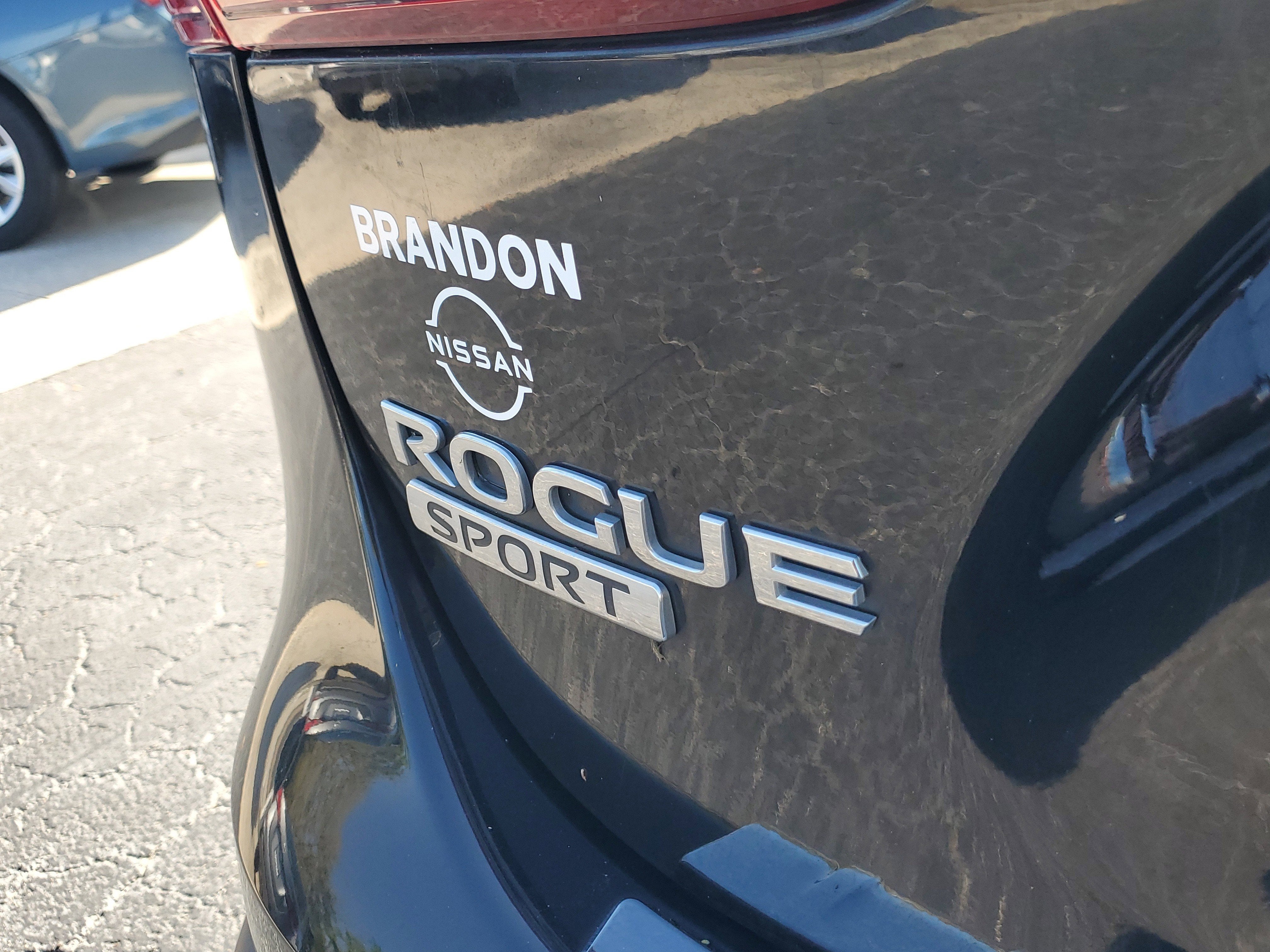 2021 Nissan Rogue Sport SV