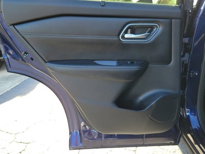 2025 Nissan Rogue Platinum