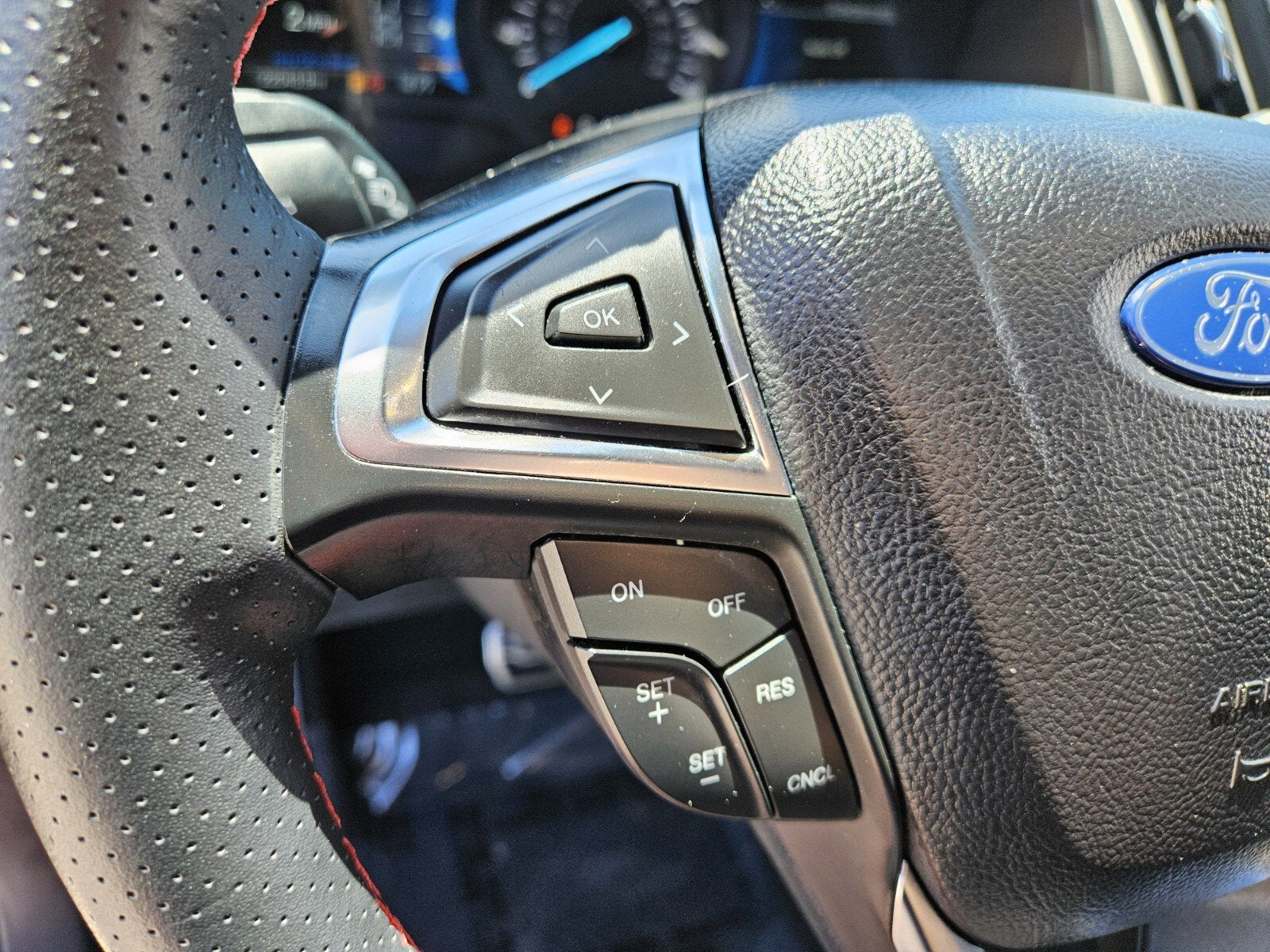 2024 Ford Edge ST Line