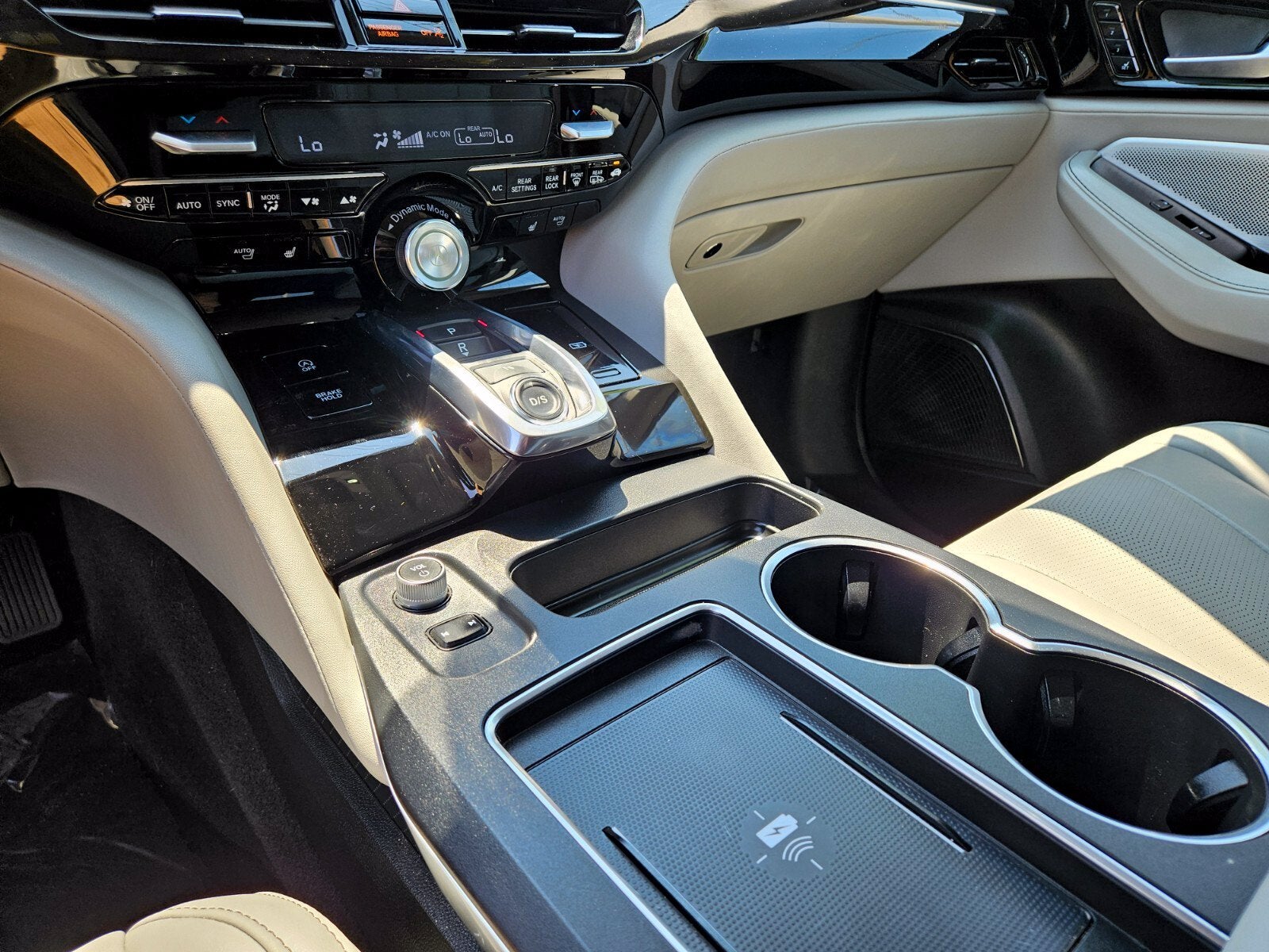 2025 Acura MDX w/Technology Package