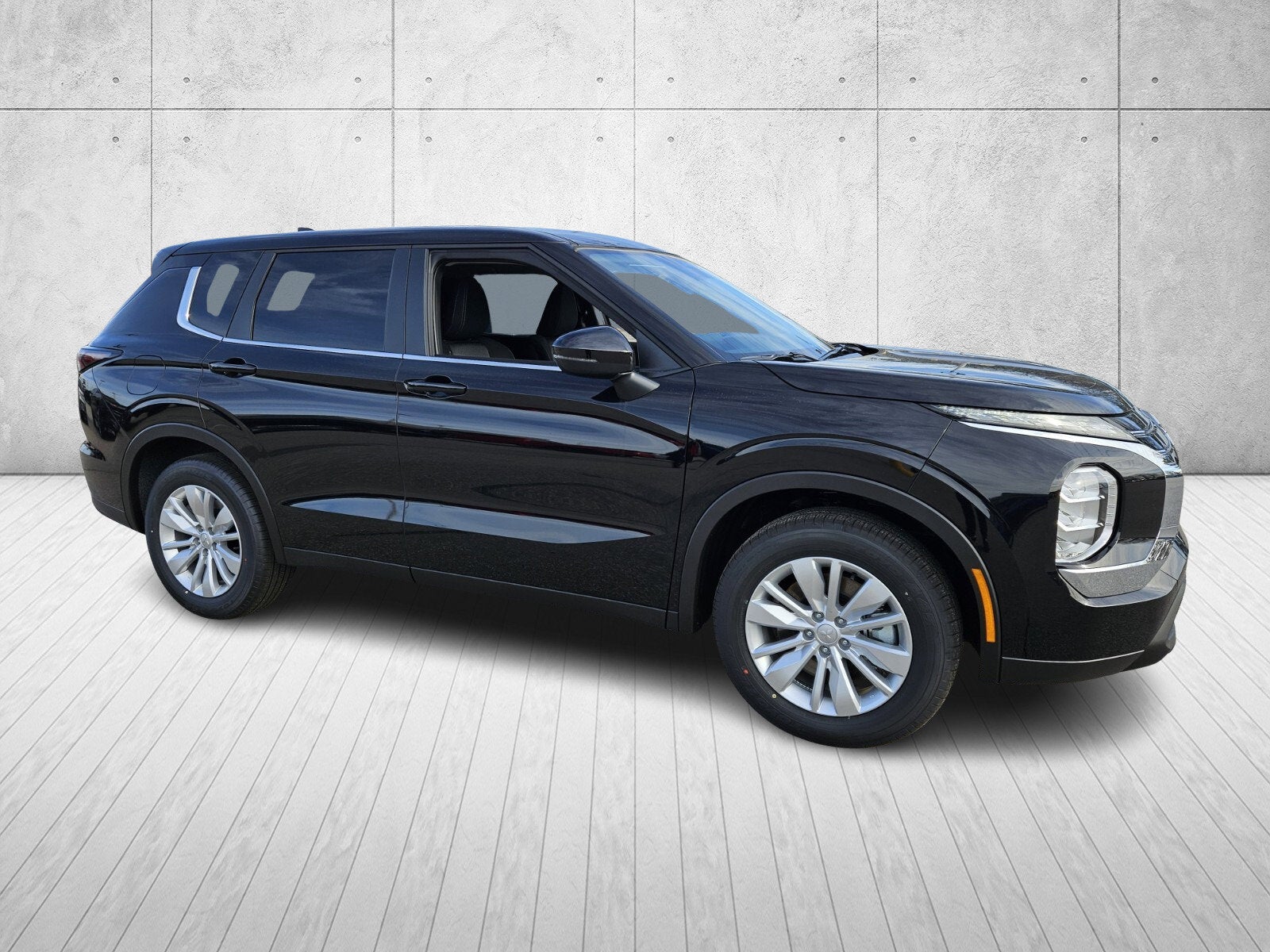 2026 Mitsubishi Outlander ES