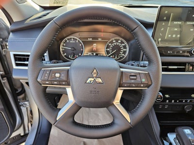 2026 Mitsubishi Outlander Base