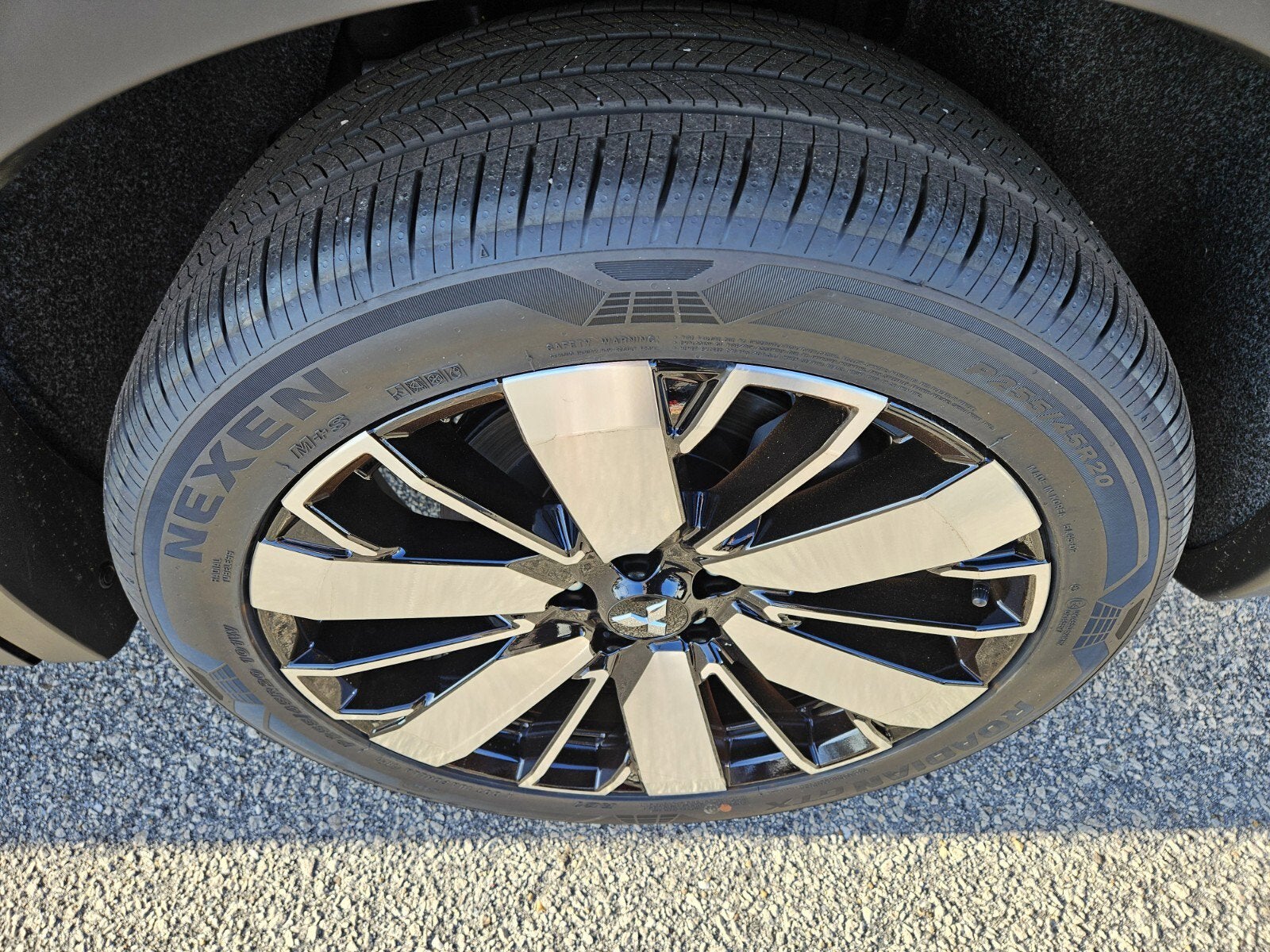 2026 Mitsubishi Outlander Base