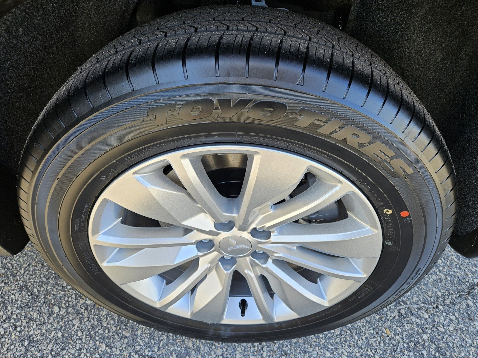 2026 Mitsubishi Outlander ES