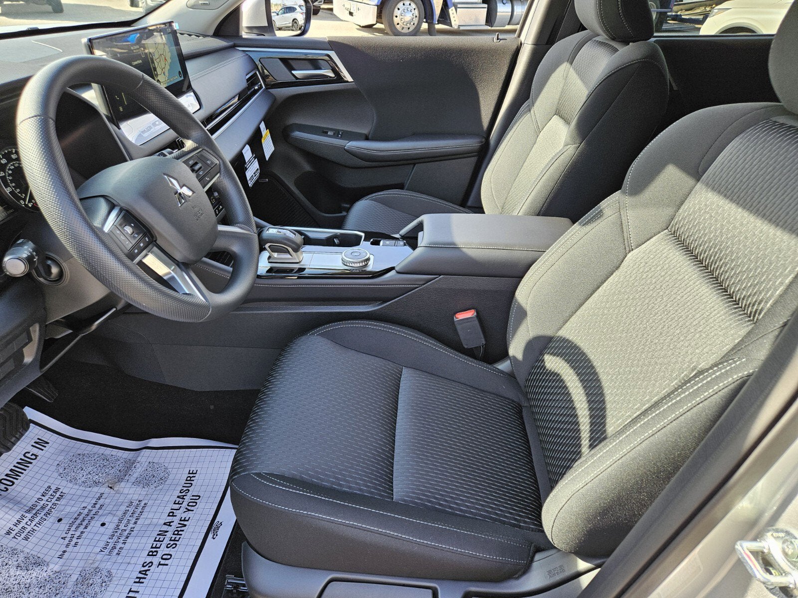 2026 Mitsubishi Outlander ES