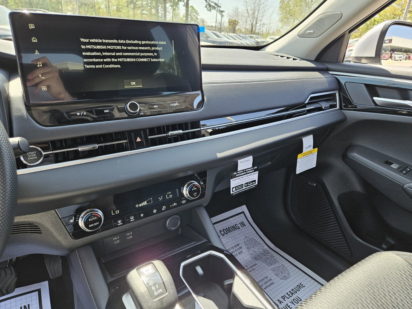 2026 Mitsubishi Outlander ES