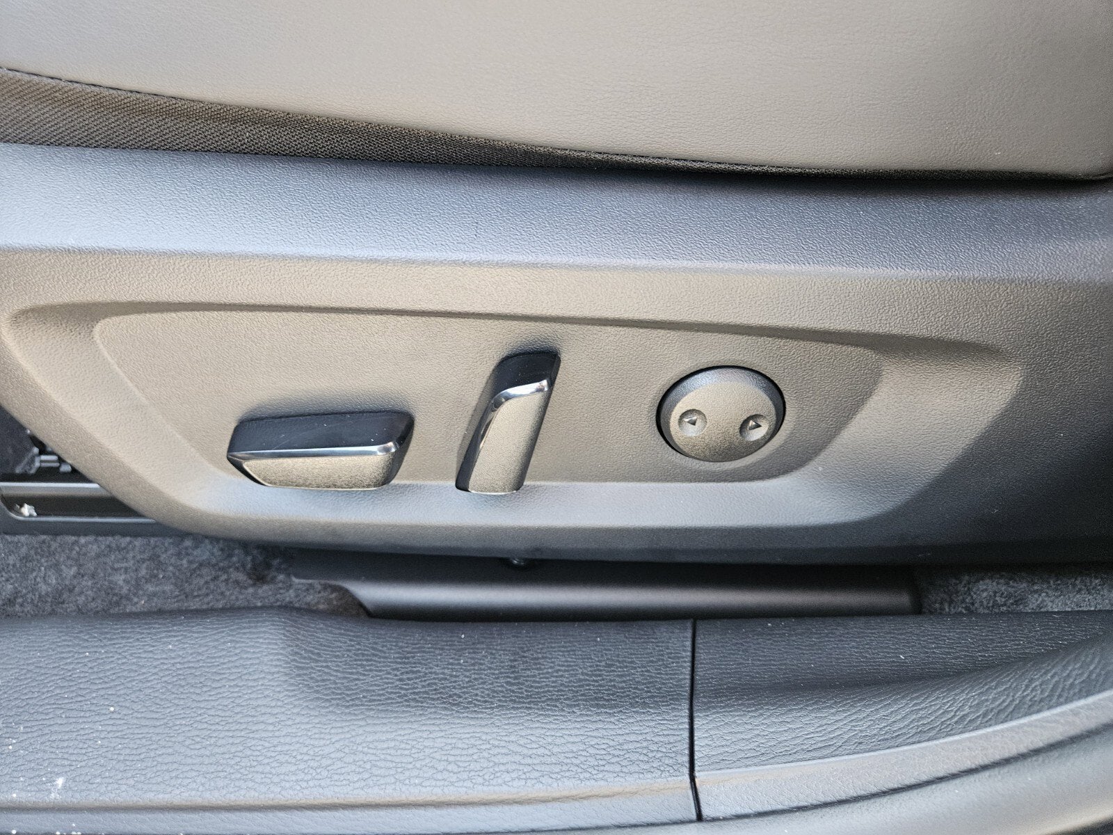 2026 Mitsubishi Outlander Base