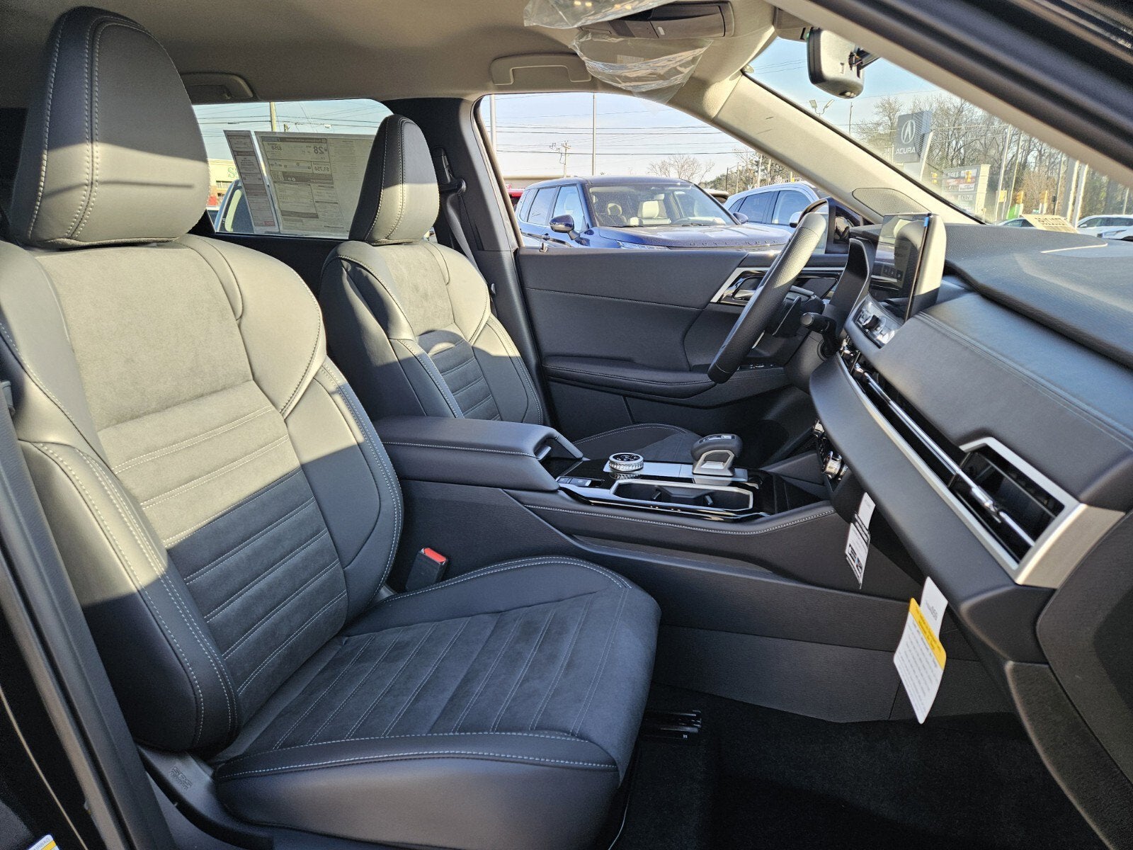 2026 Mitsubishi Outlander Base