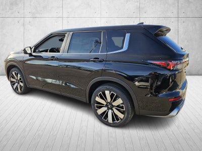 2026 Mitsubishi Outlander Base