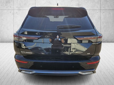 2026 Mitsubishi Outlander Base