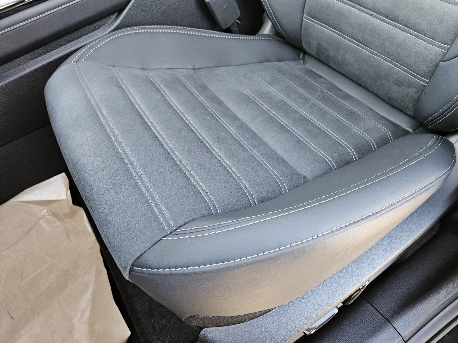 2026 Mitsubishi Outlander Base