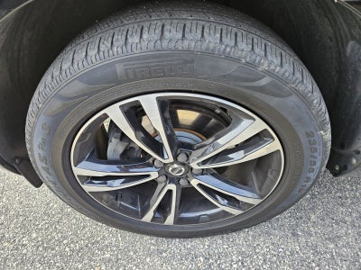 2021 Volvo XC60 Momentum