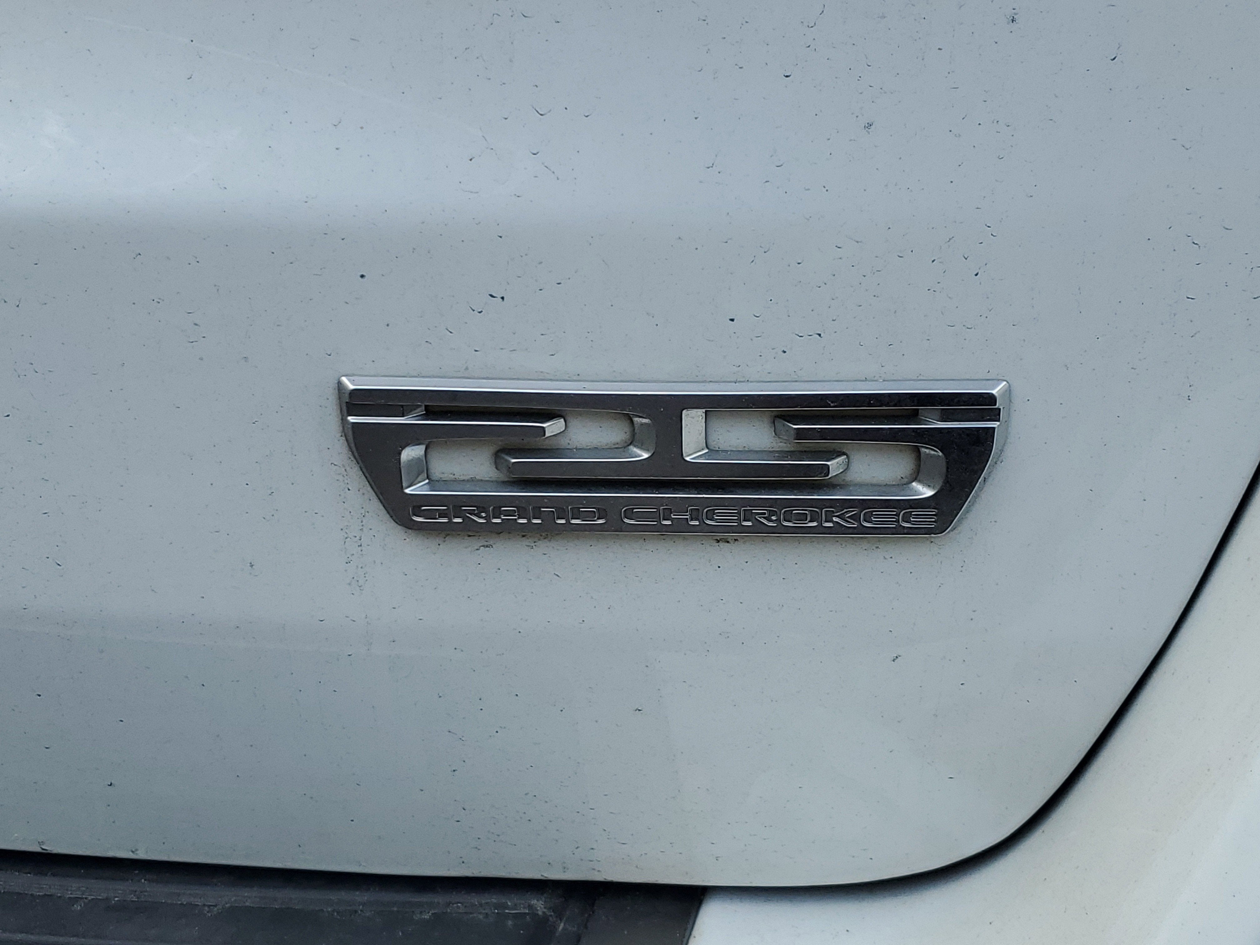 2018 Jeep Grand Cherokee Sterling Edition