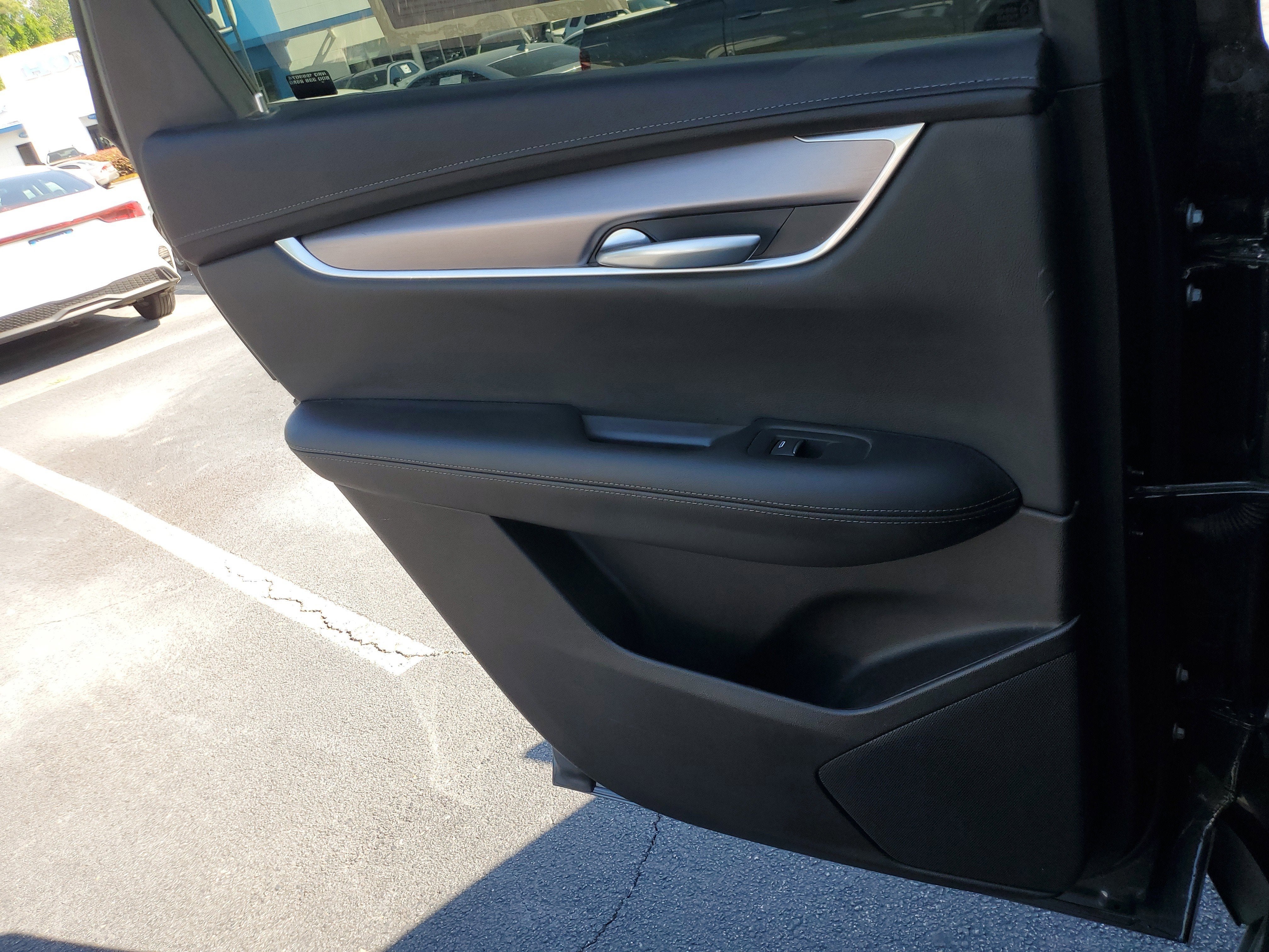 2023 Cadillac XT5 FWD Luxury