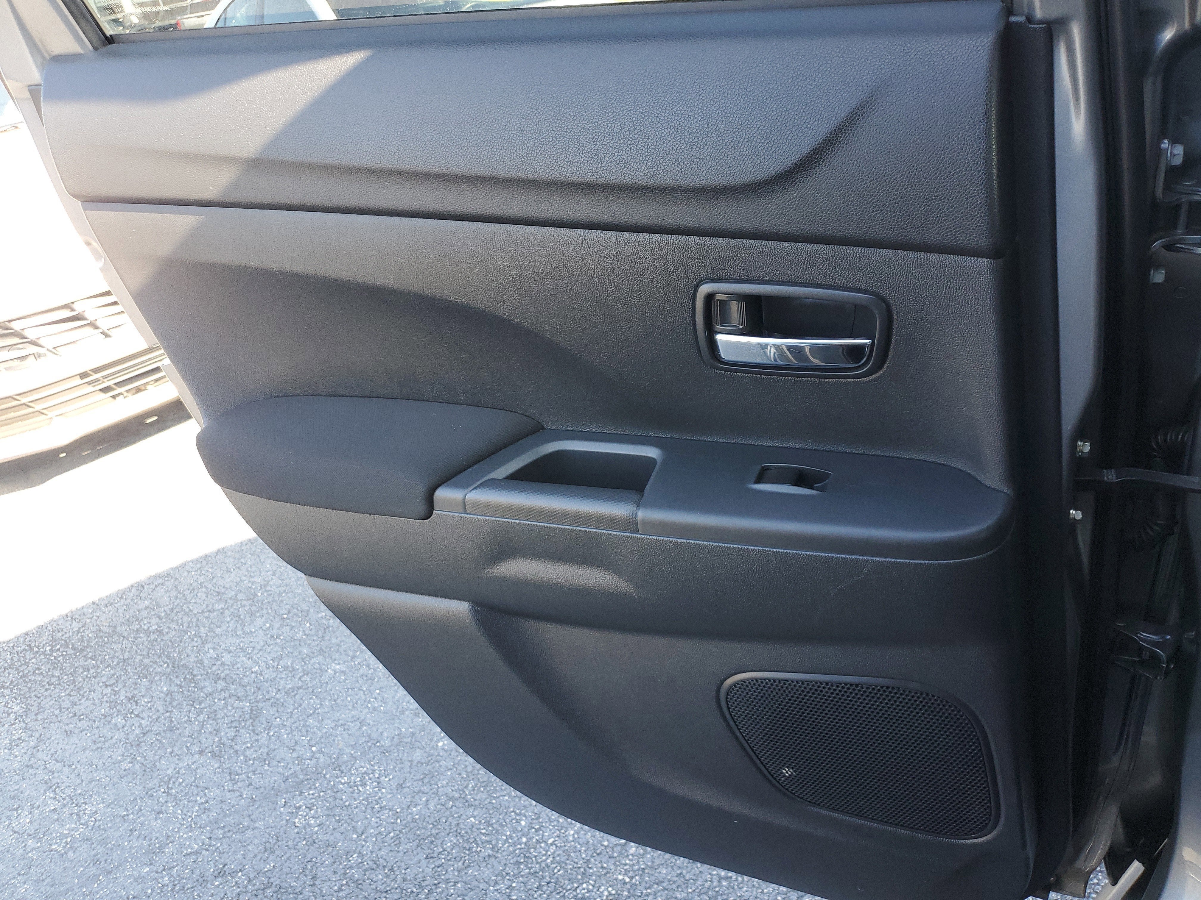 2022 Mitsubishi Outlander Sport S