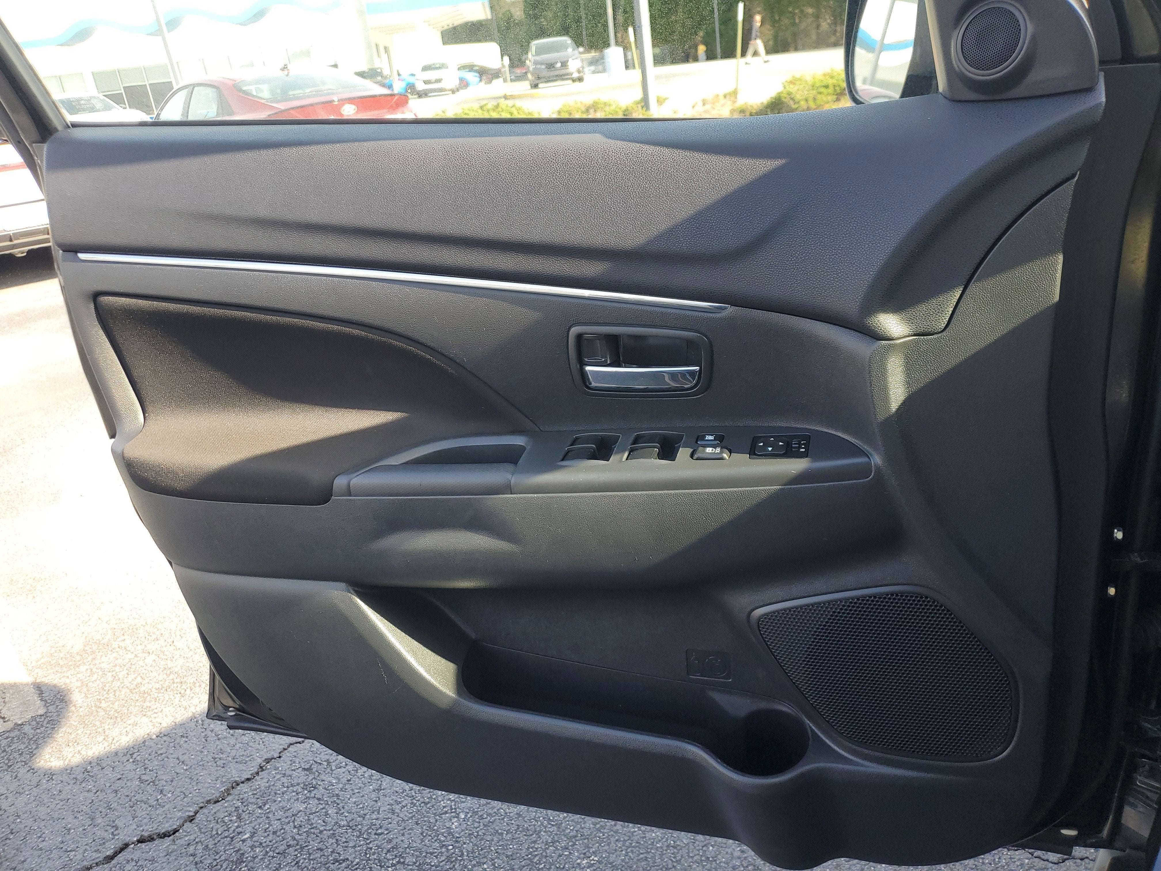 2023 Mitsubishi Outlander Sport Base