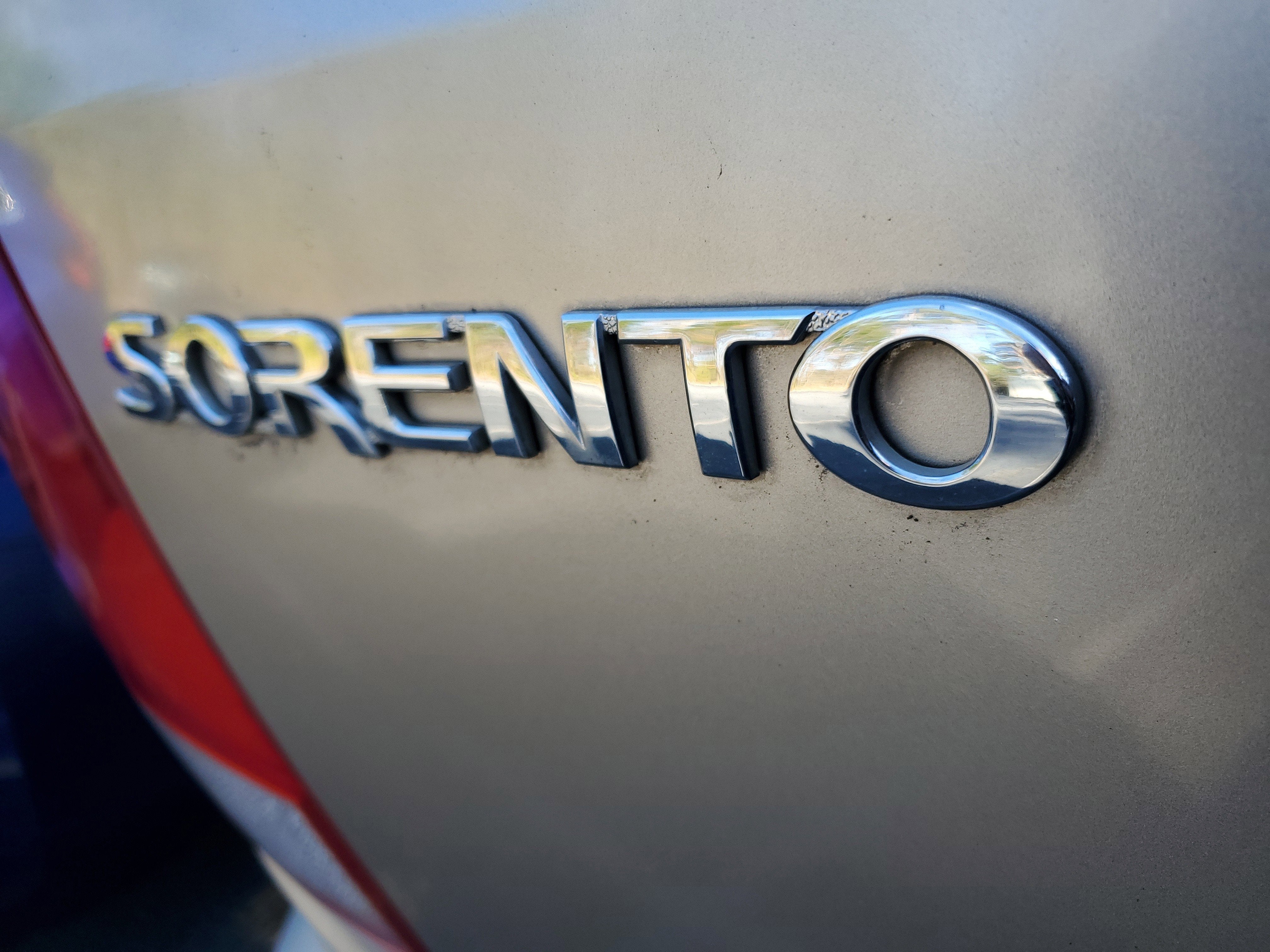 2005 Kia Sorento Base