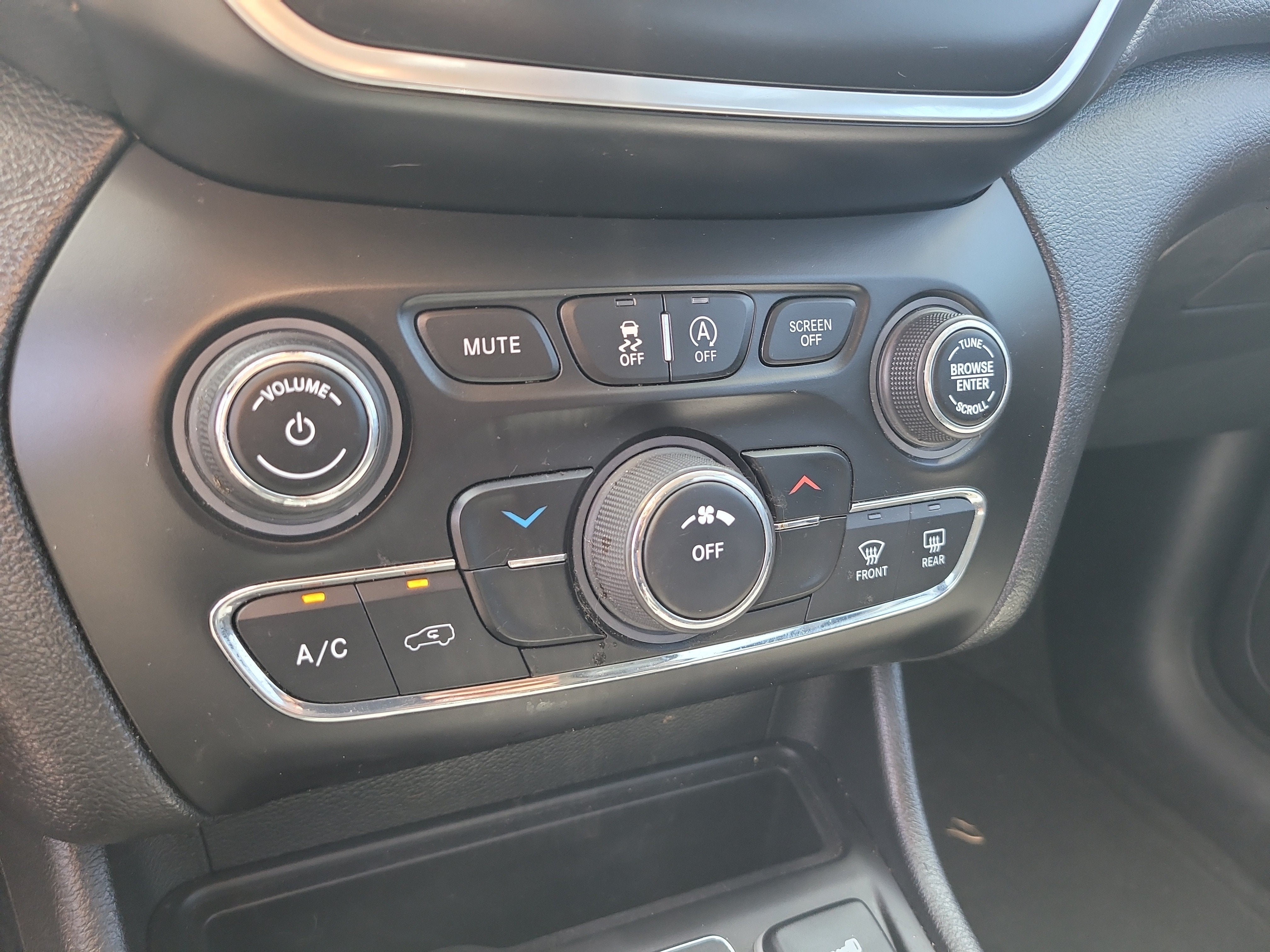 2021 Jeep Cherokee Altitude