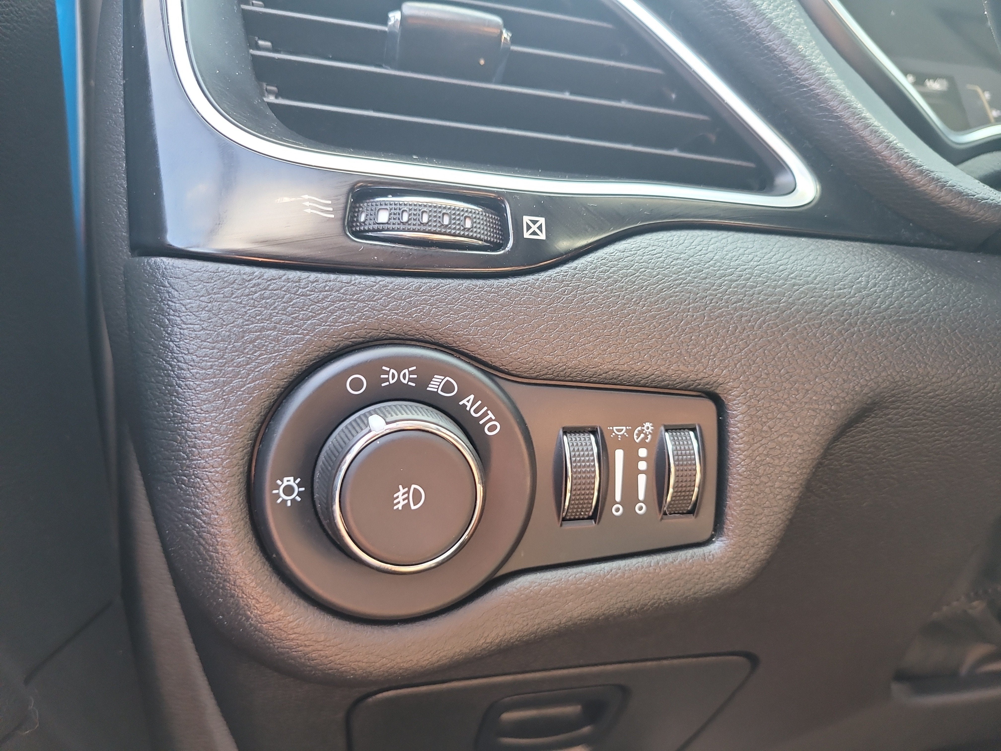 2021 Jeep Cherokee Altitude