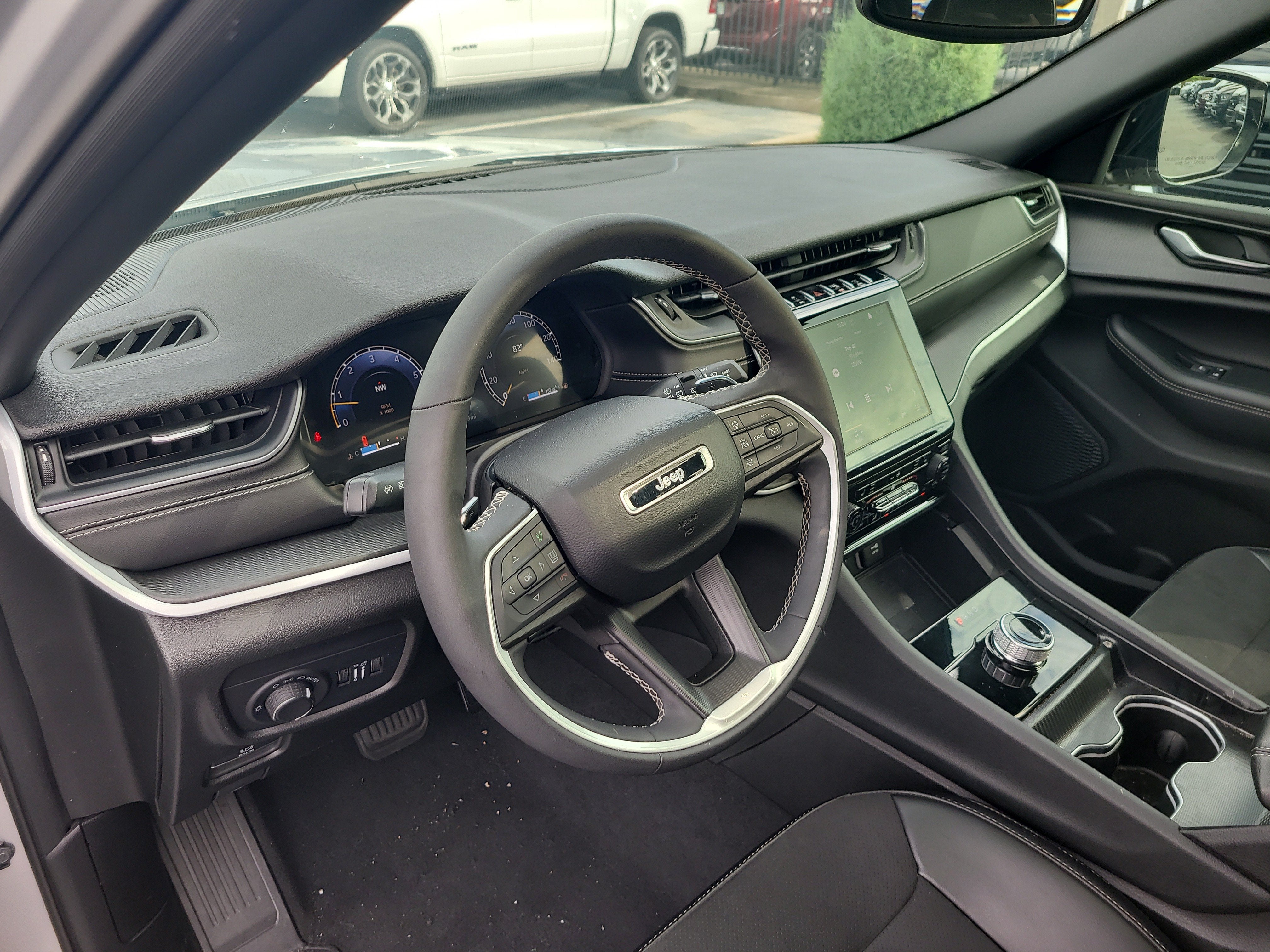 2024 Jeep Grand Cherokee Altitude X