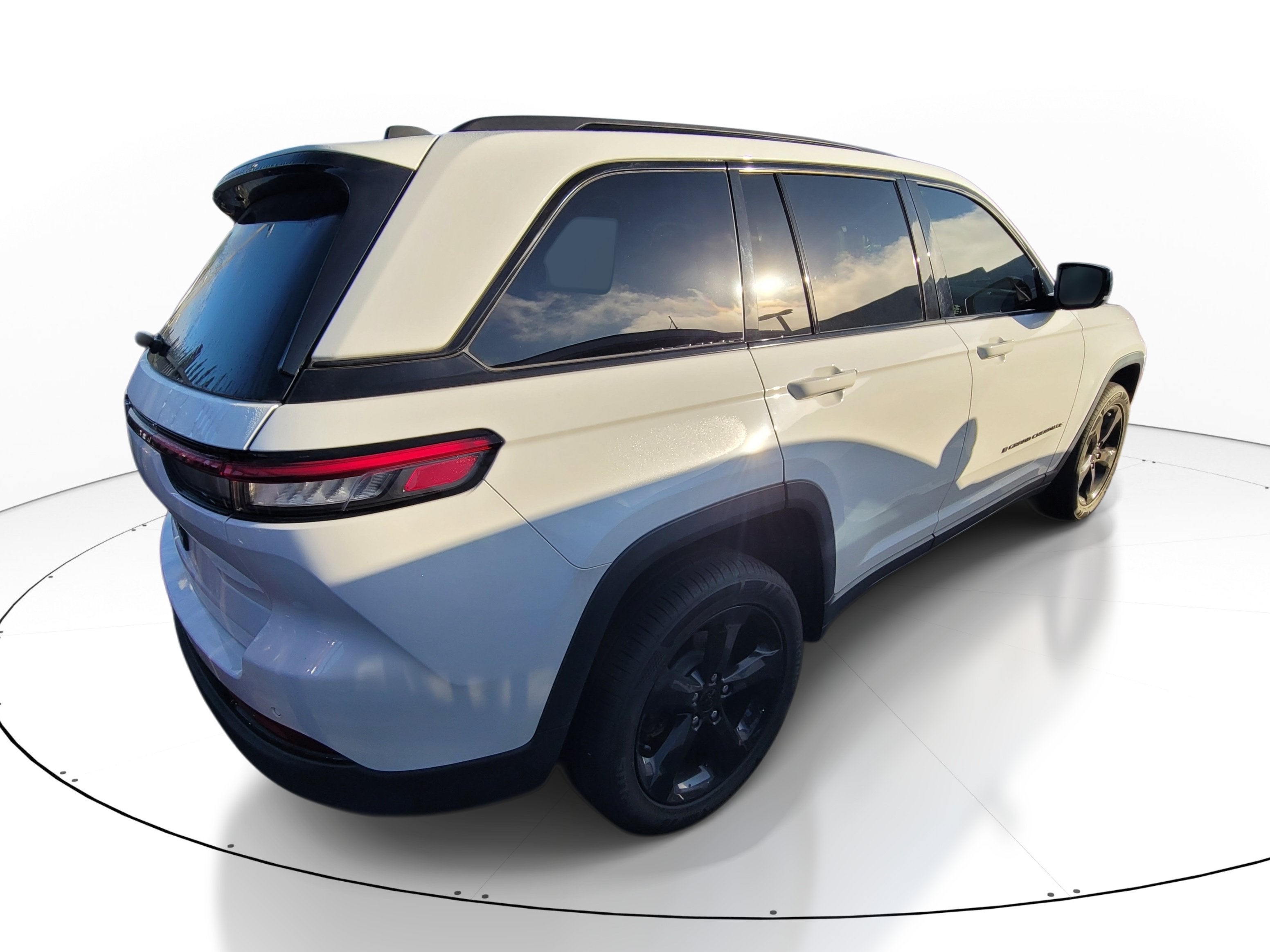 2022 Jeep Grand Cherokee Altitude