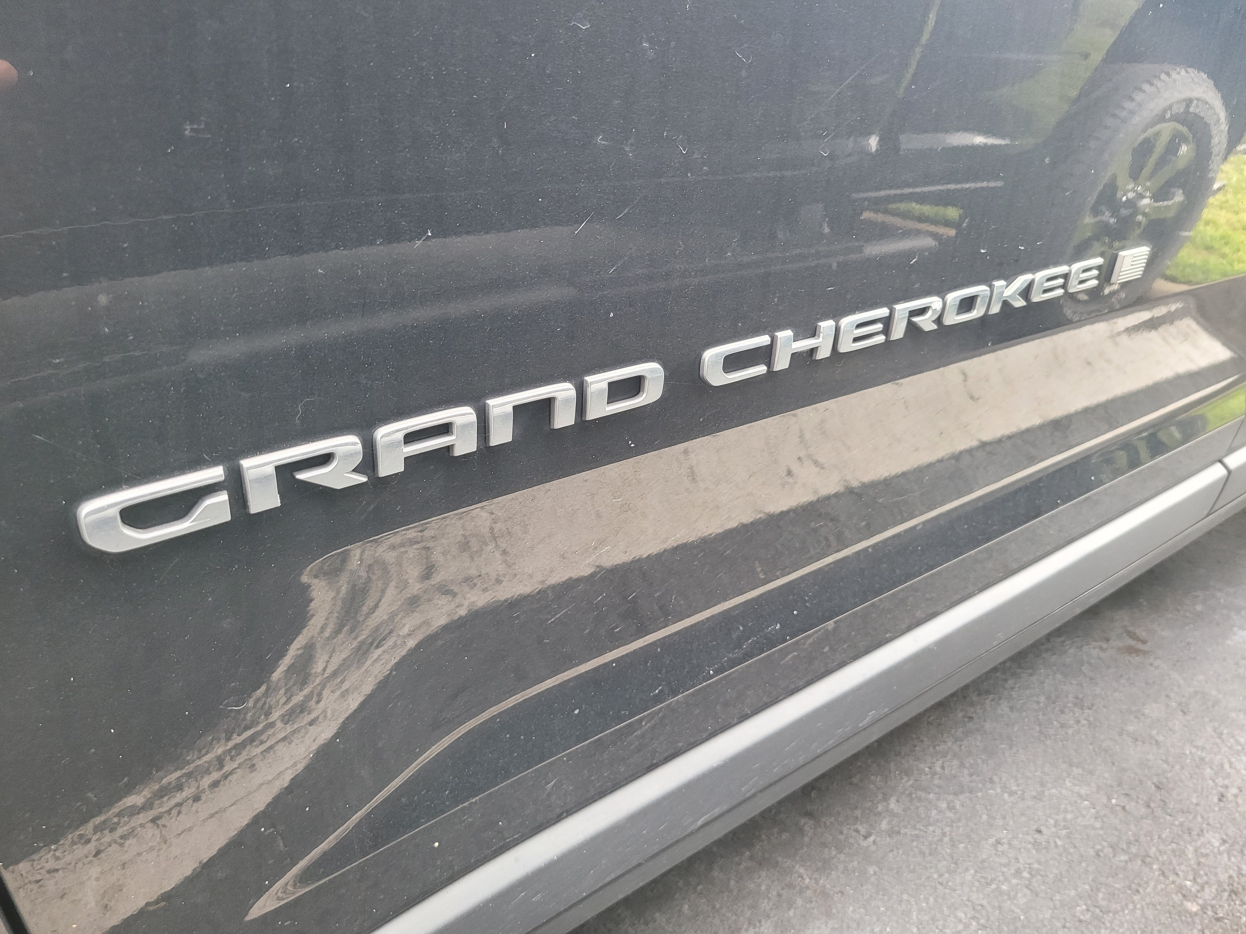 2023 Jeep Grand Cherokee L Laredo