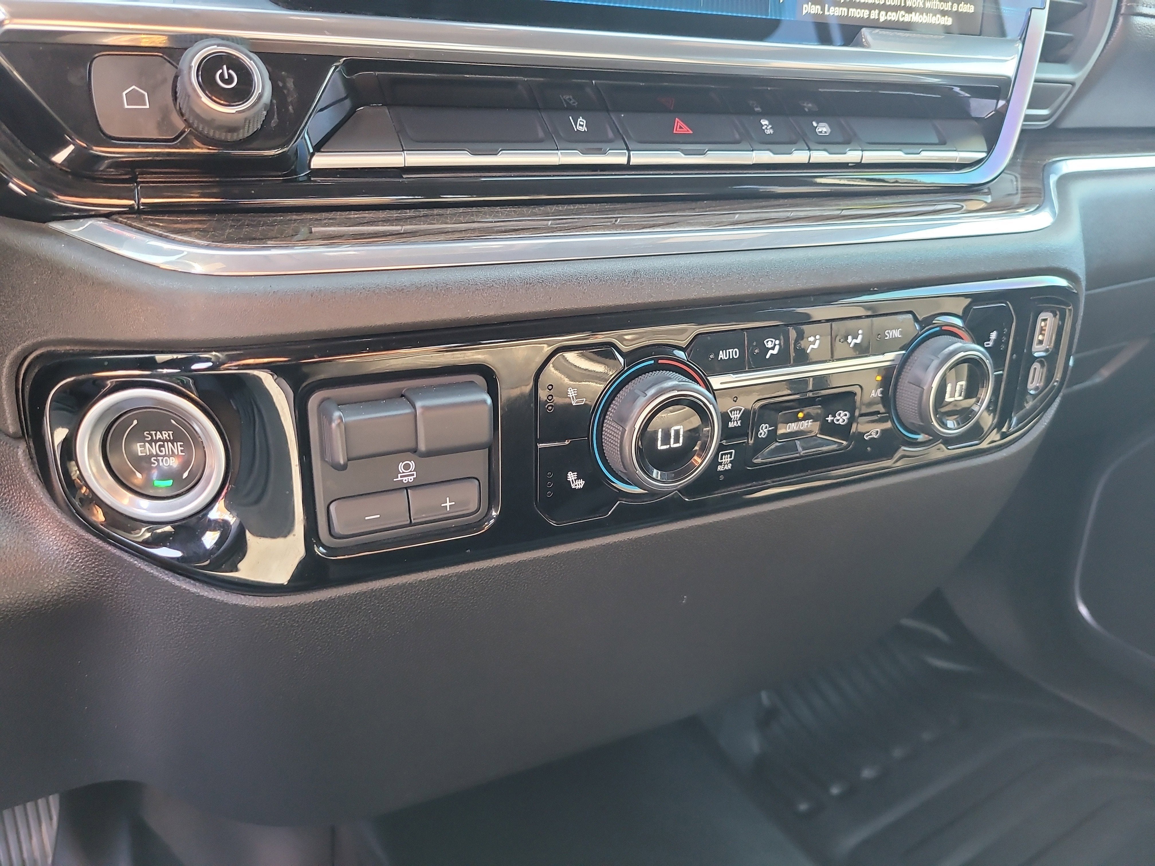 2024 Chevrolet Silverado 3500HD CC LT