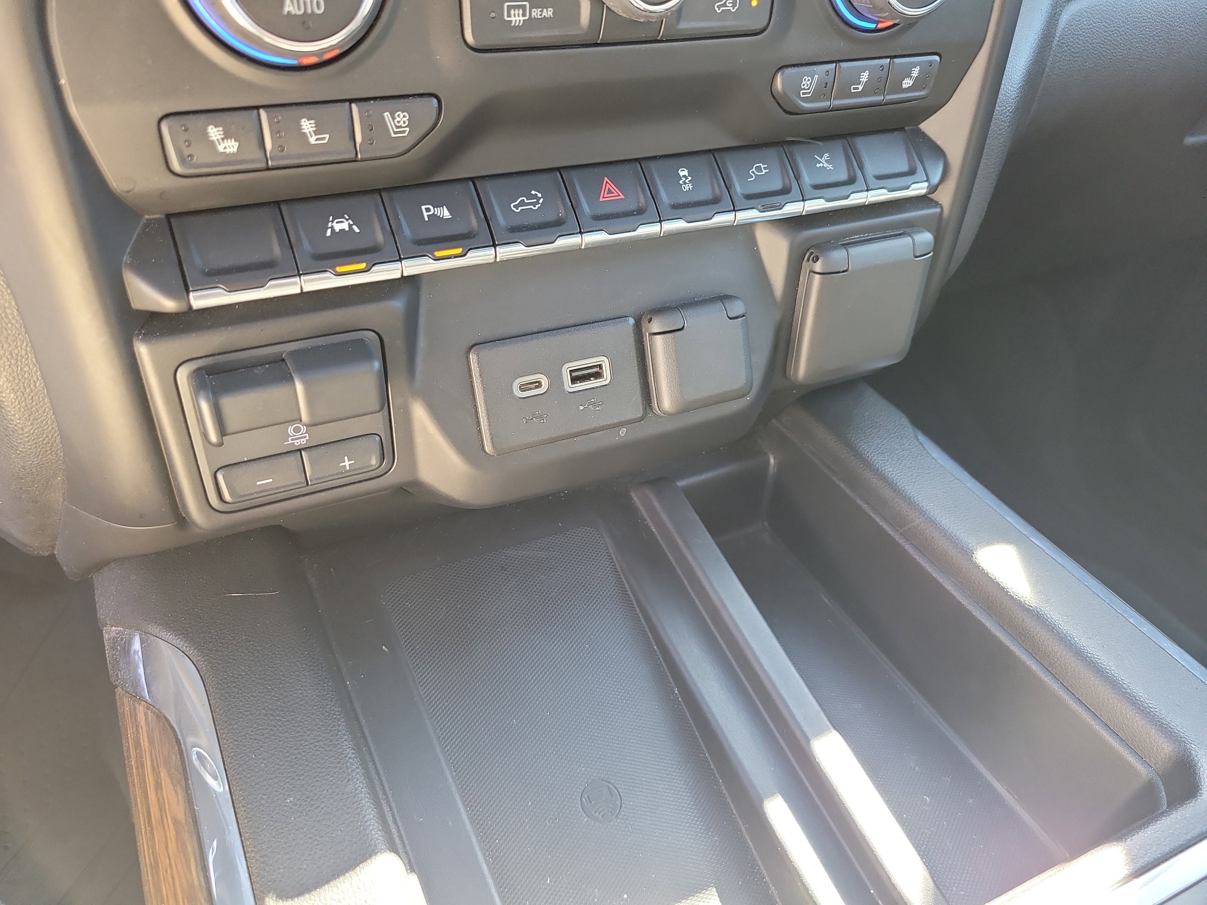 2022 Chevrolet Silverado 1500 LTD High Country