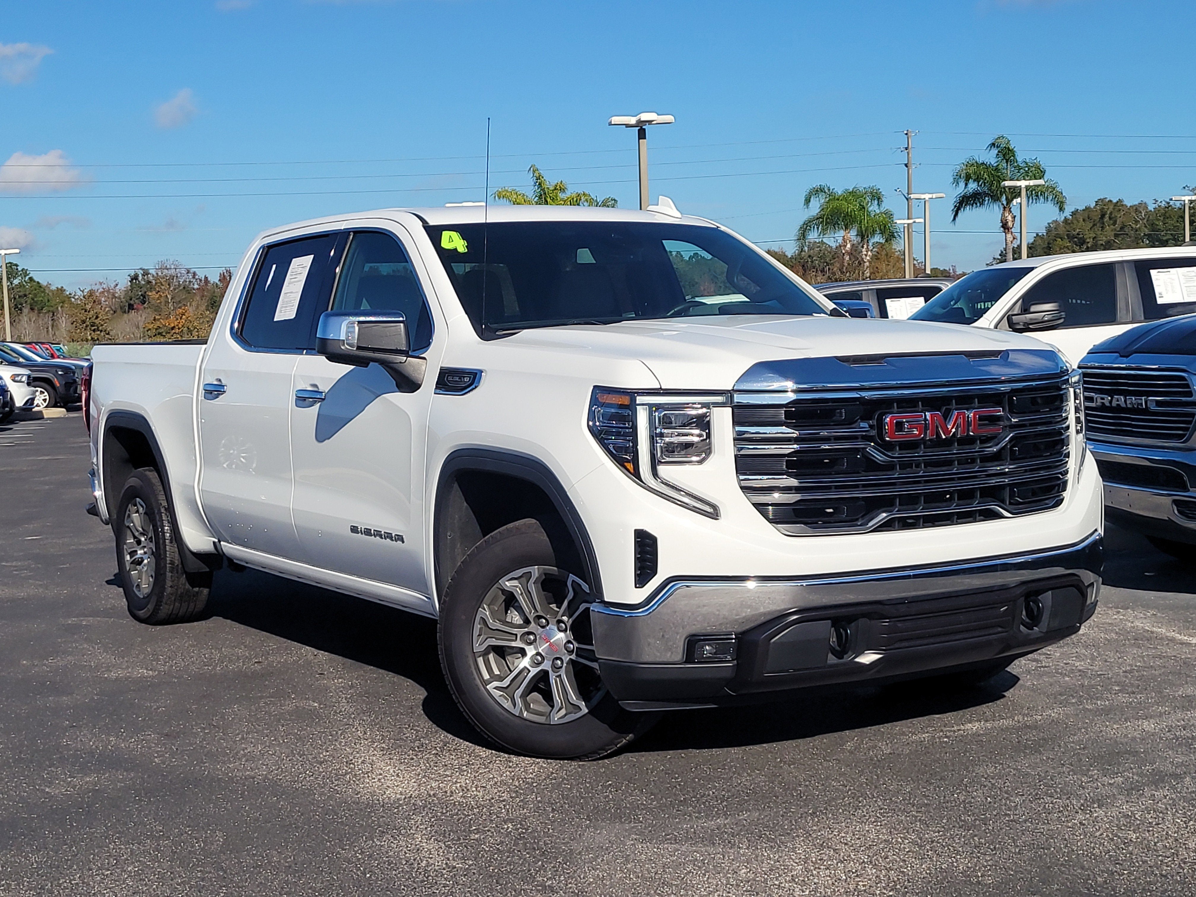 2024 GMC Sierra 1500 SLT