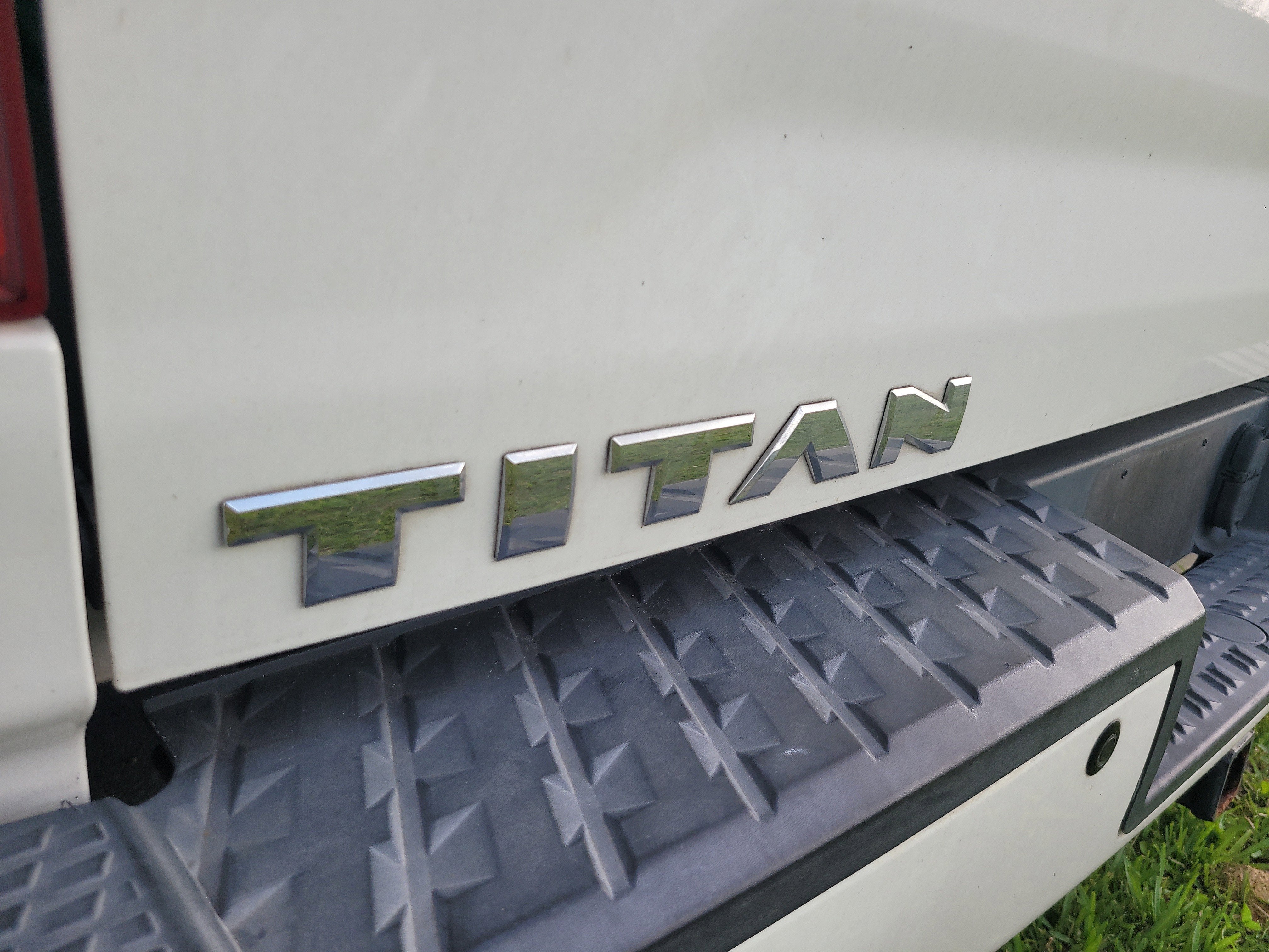 2019 Nissan Titan SV