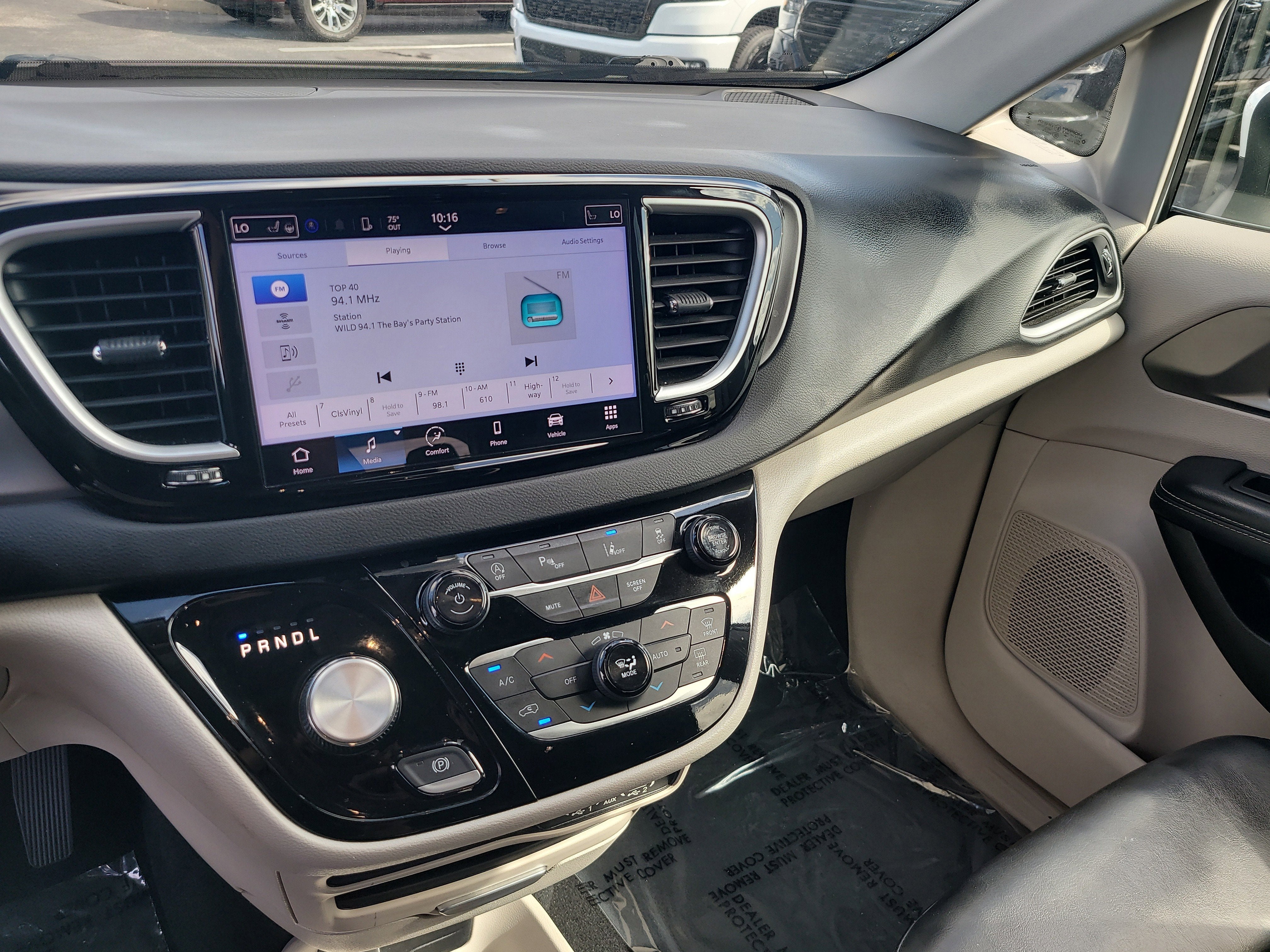2023 Chrysler Pacifica Touring L