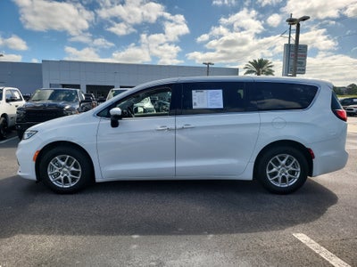 2023 Chrysler Pacifica Touring L