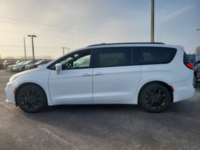 2021 Chrysler Pacifica Touring