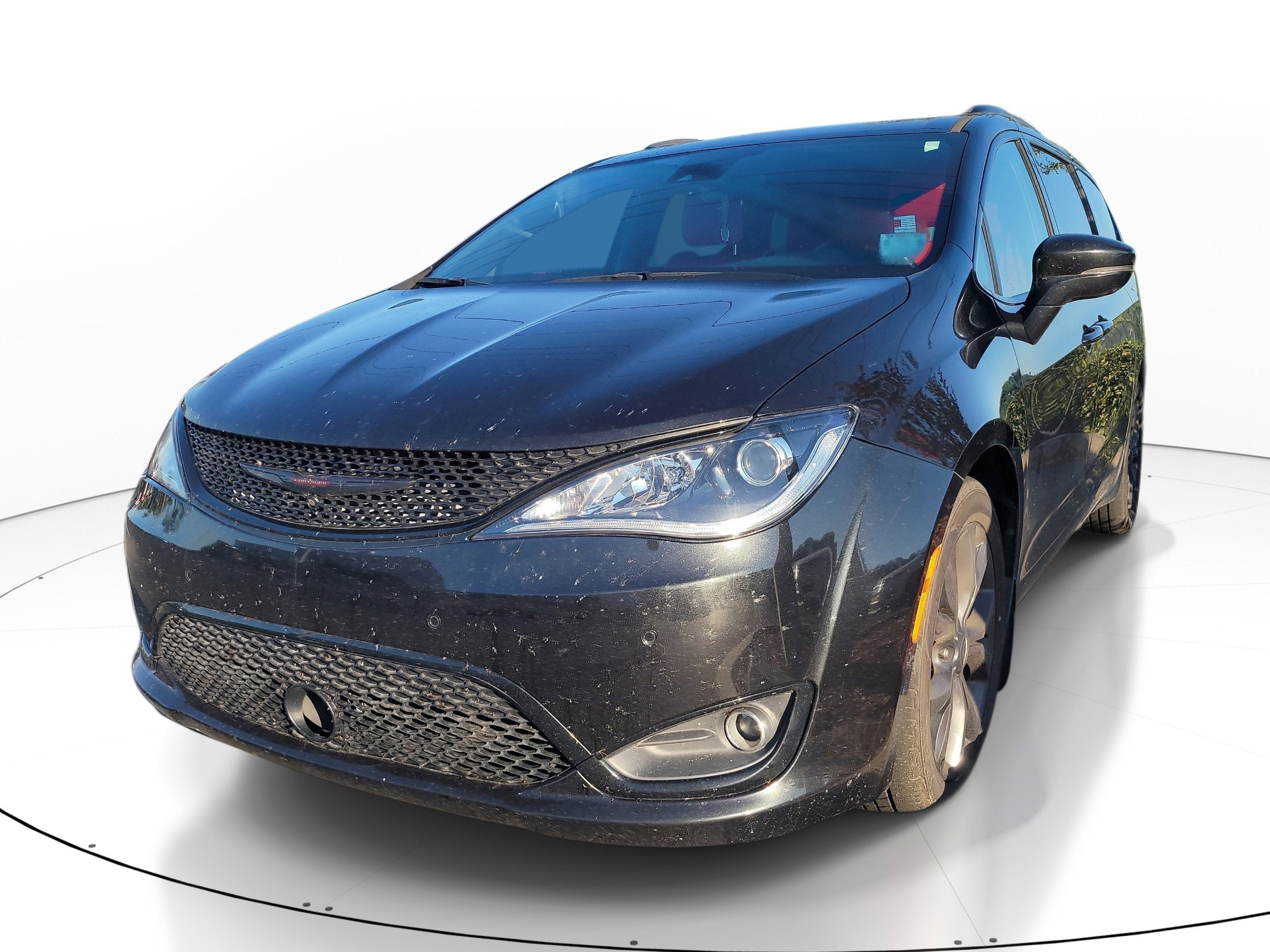 2020 Chrysler Pacifica Red S