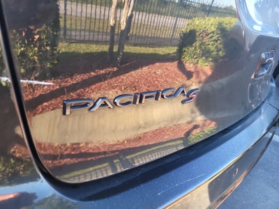 2020 Chrysler Pacifica Red S