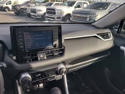 2022 Toyota RAV4 LE