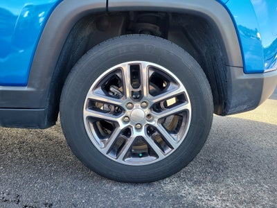 2019 Jeep Compass Latitude with Sun/Wheel Pkg