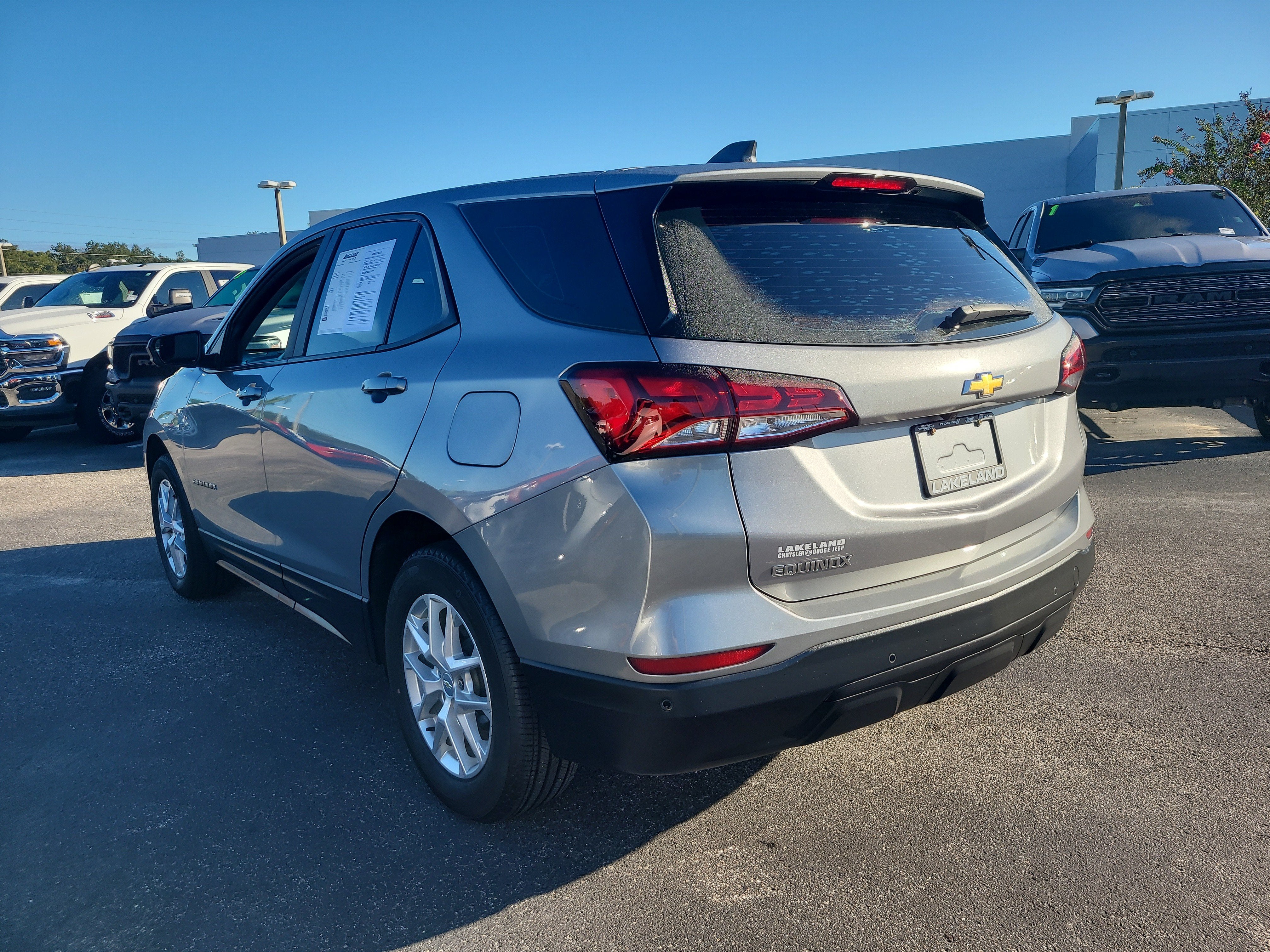 2023 Chevrolet Equinox LS