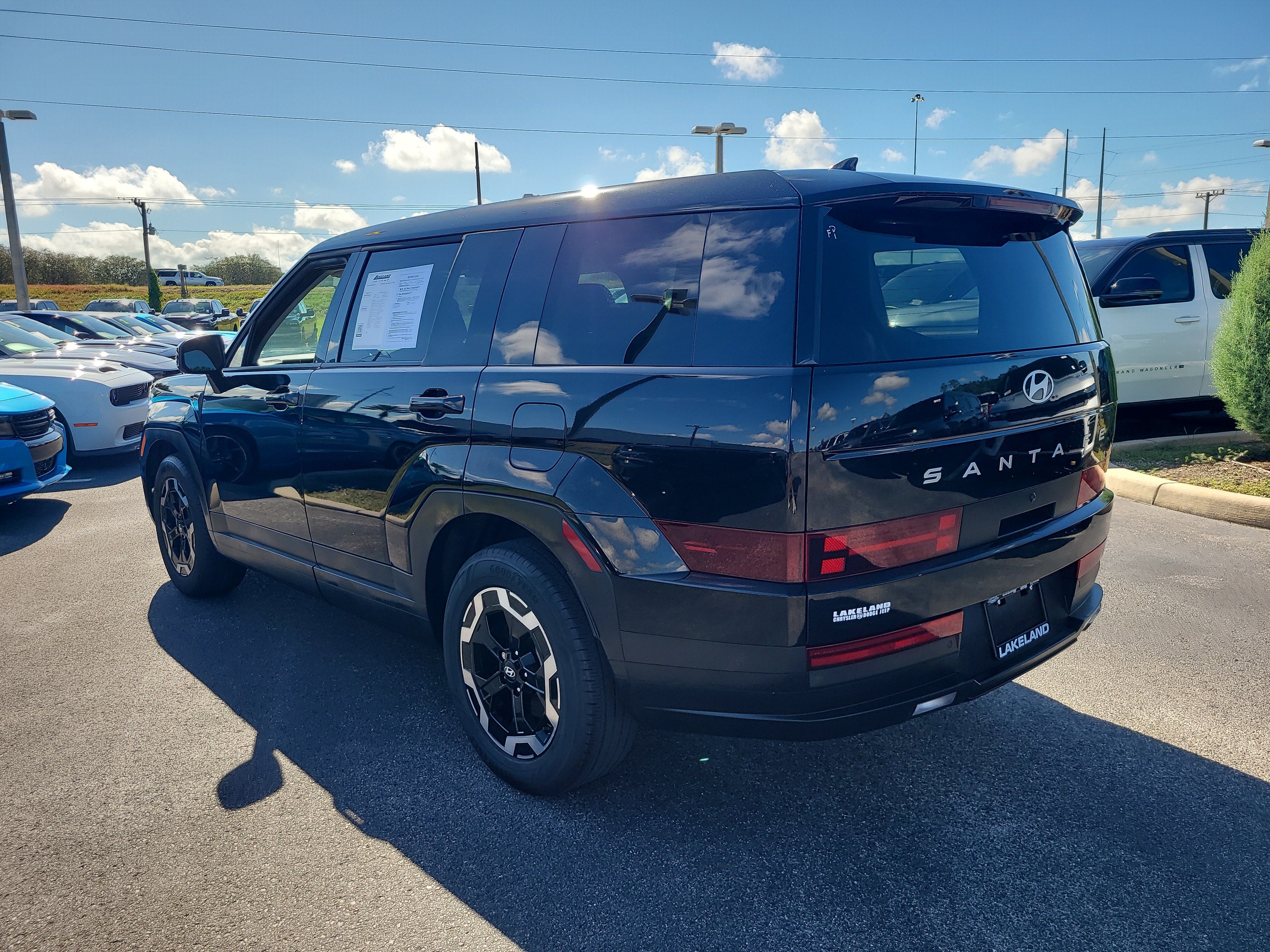 2025 Hyundai Santa Fe SE