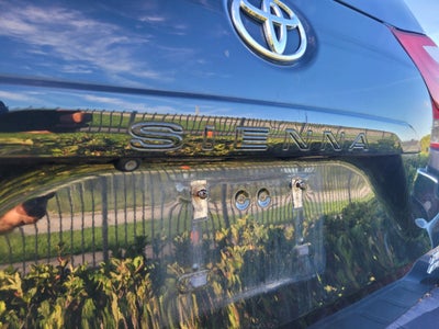 2017 Toyota Sienna XLE